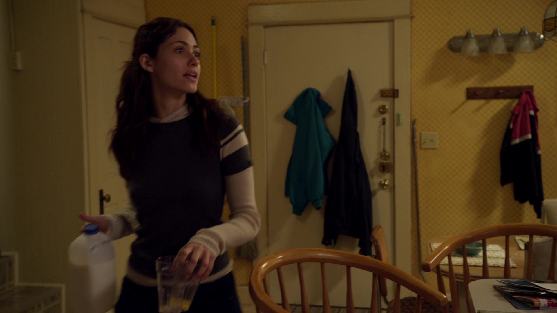 Shameless_US_S01E04_1080p_ERW_001134.jpg