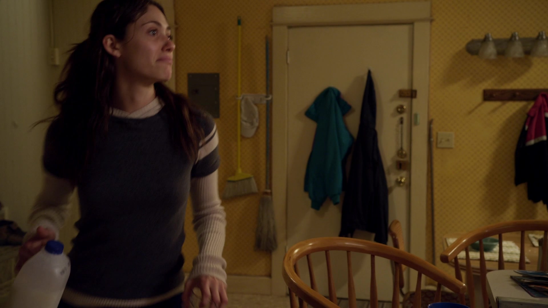 Shameless_US_S01E04_1080p_ERW_001135.jpg