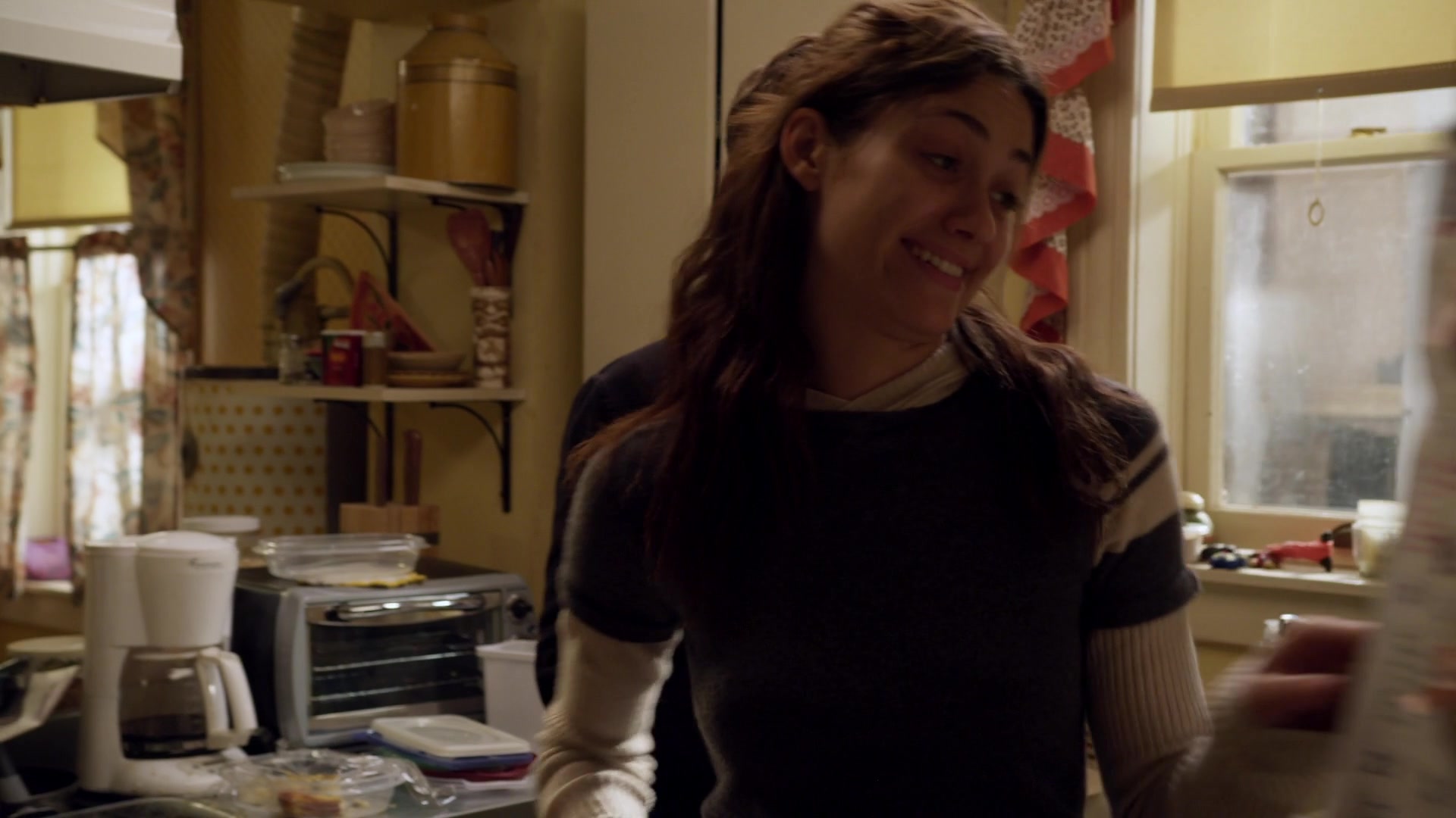 Shameless_US_S01E04_1080p_ERW_001147.jpg