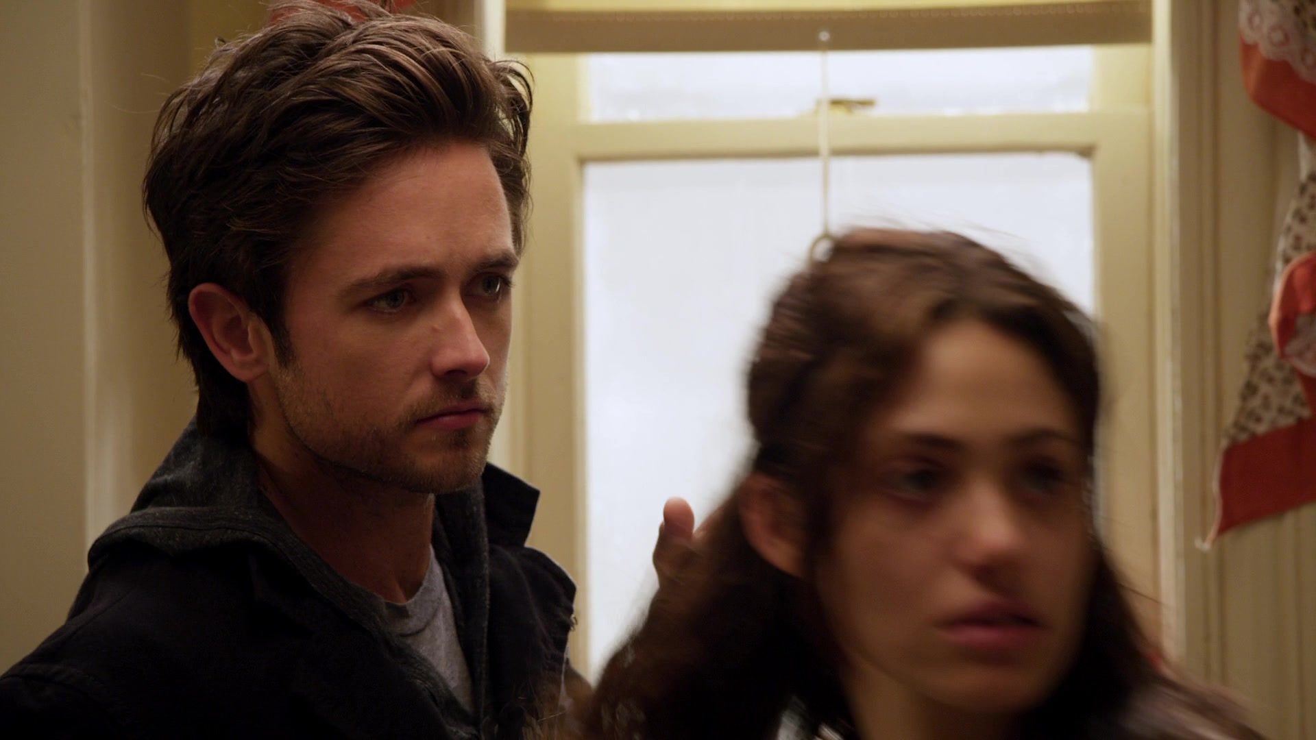 Shameless_US_S01E04_1080p_ERW_001212.jpg