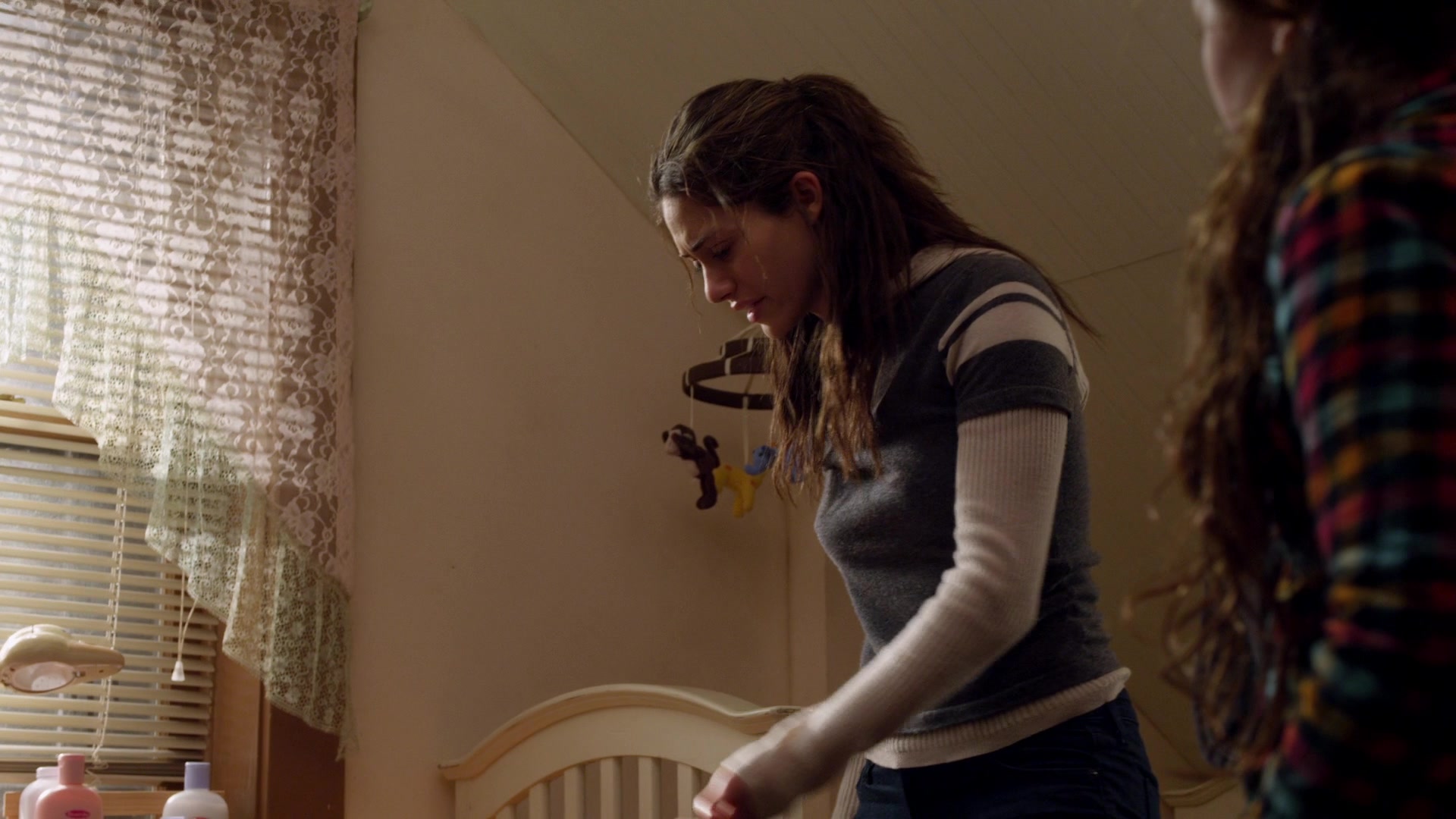 Shameless_US_S01E04_1080p_ERW_001581.jpg