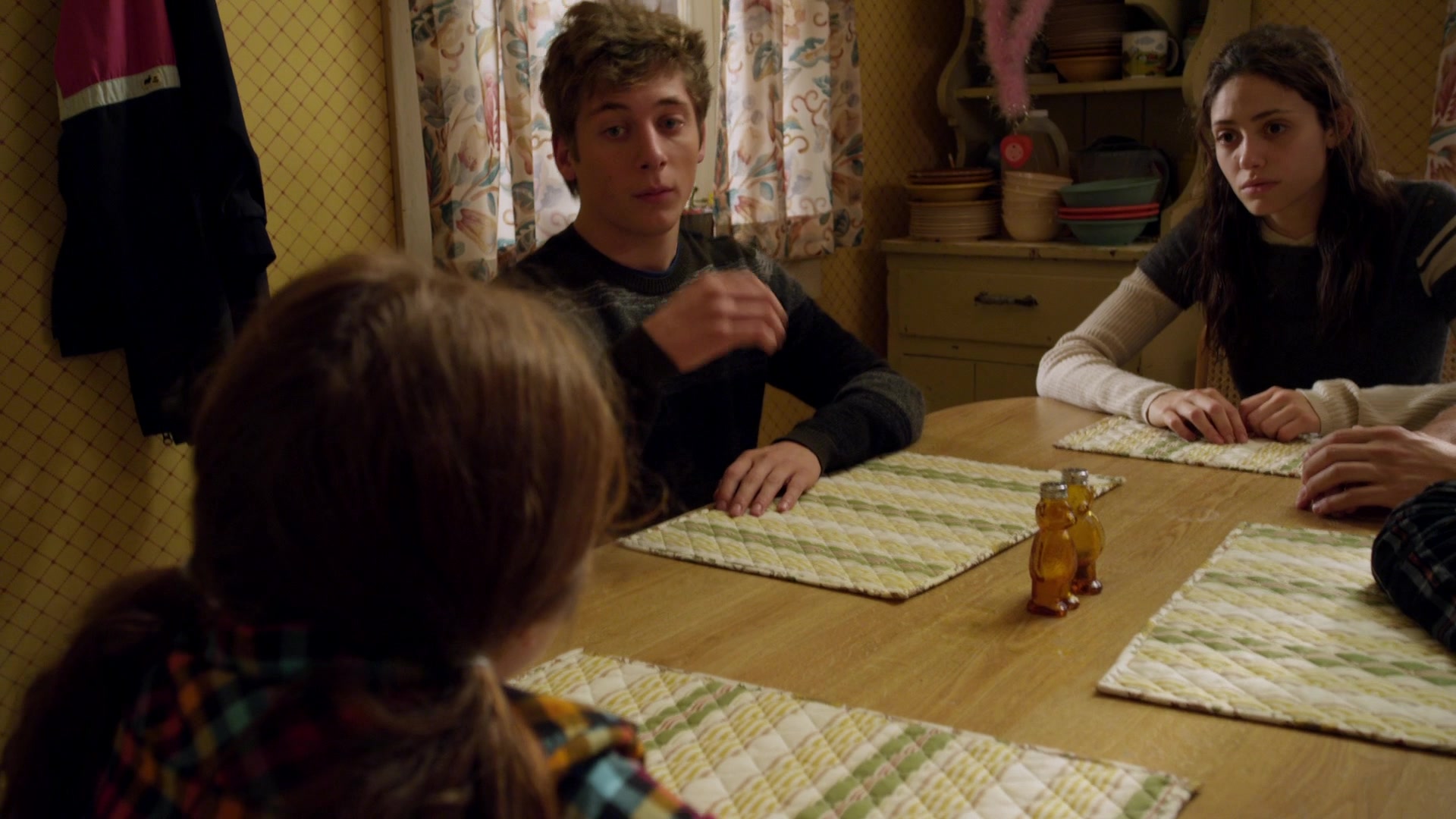 Shameless_US_S01E04_1080p_ERW_002501.jpg