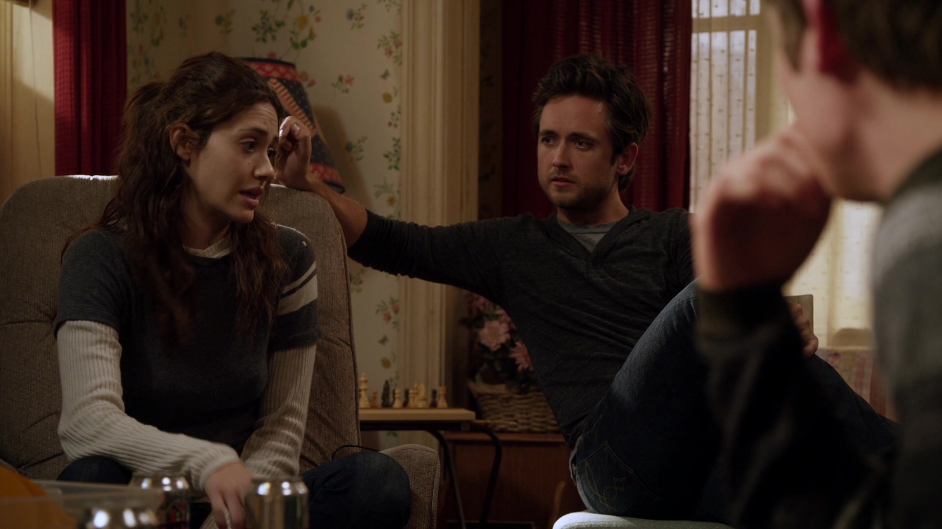 Shameless_US_S01E04_1080p_ERW_002706.jpg