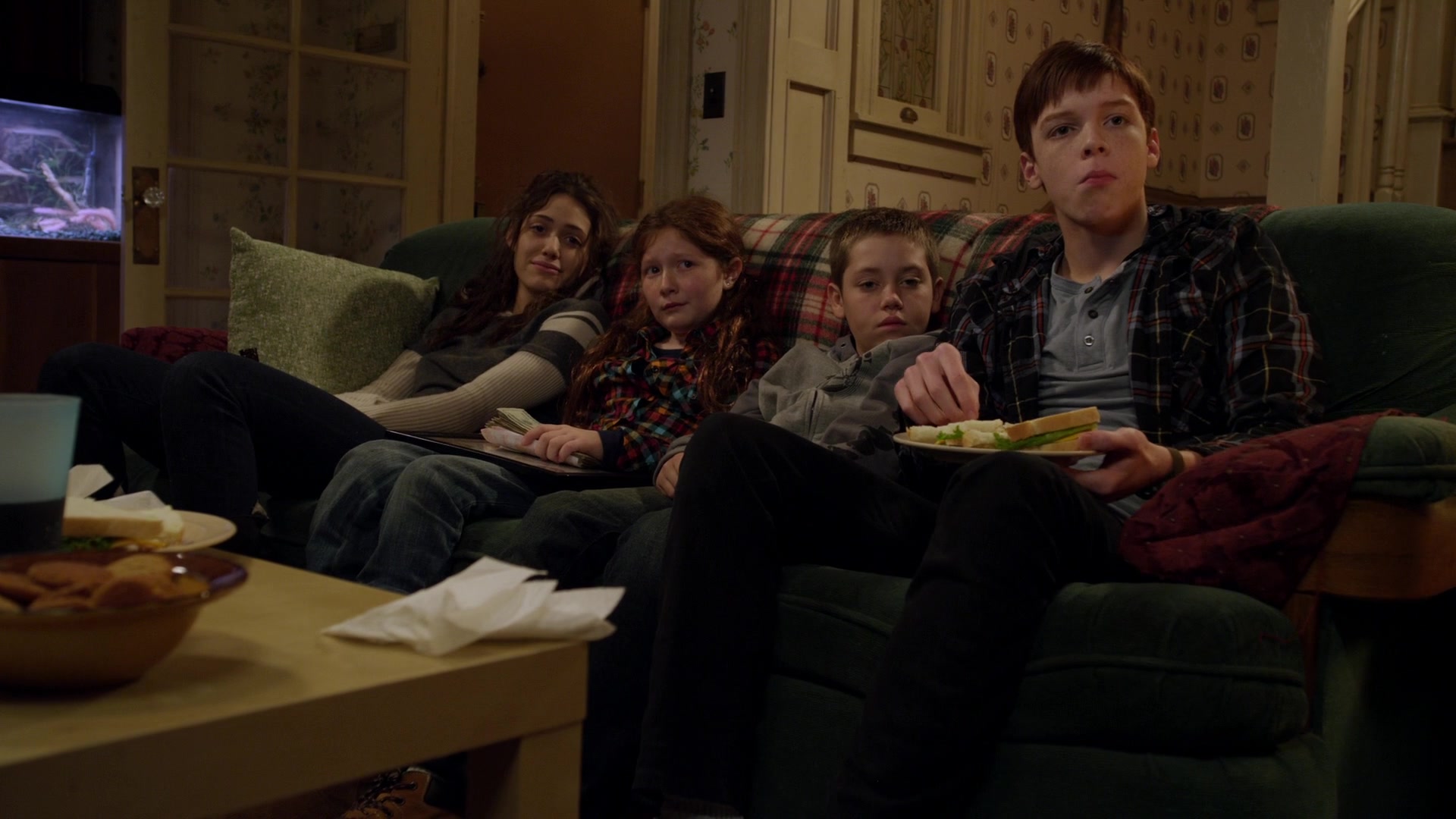 Shameless_US_S01E04_1080p_ERW_005303.jpg