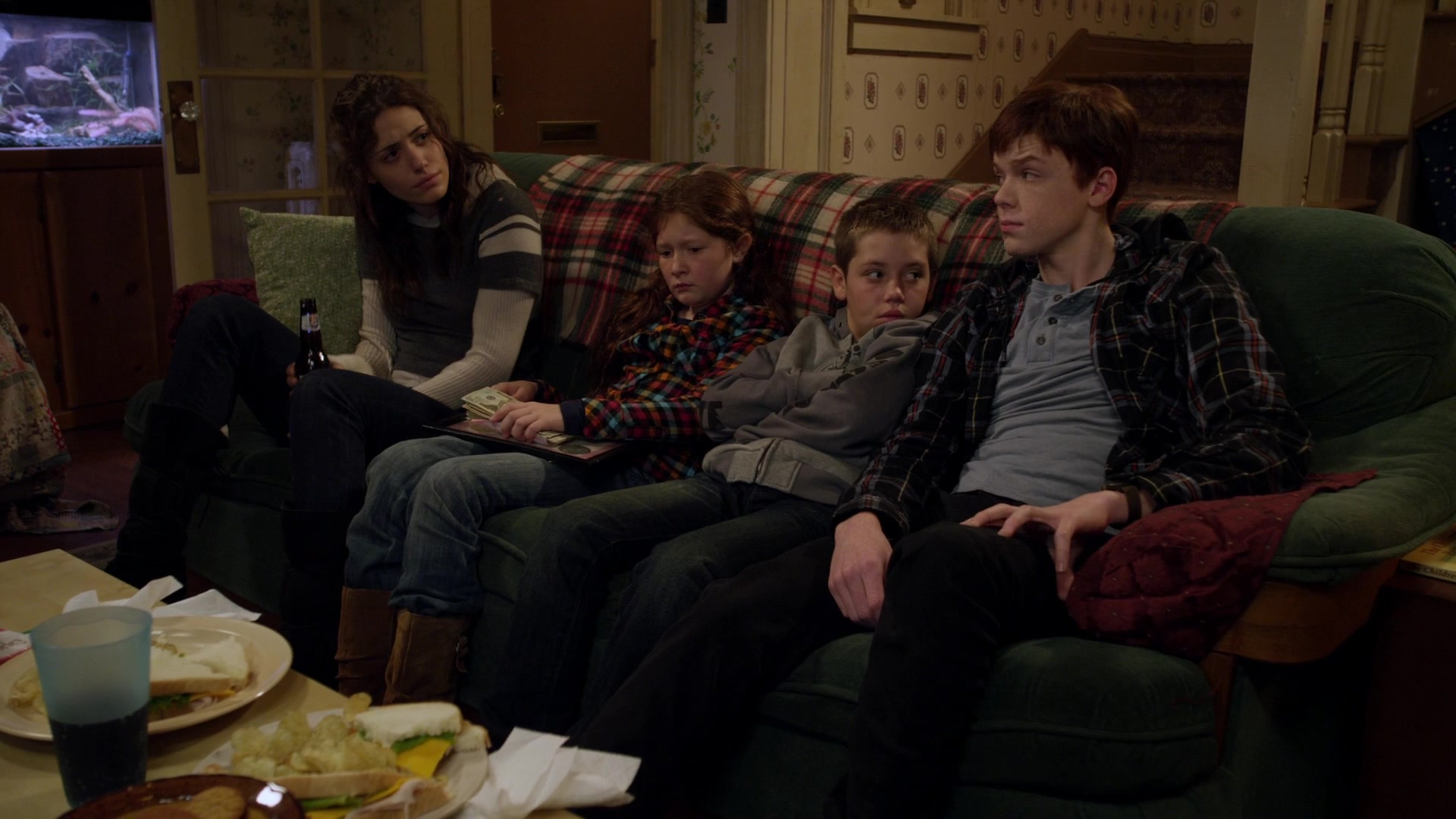 Shameless_US_S01E04_1080p_ERW_005318.jpg