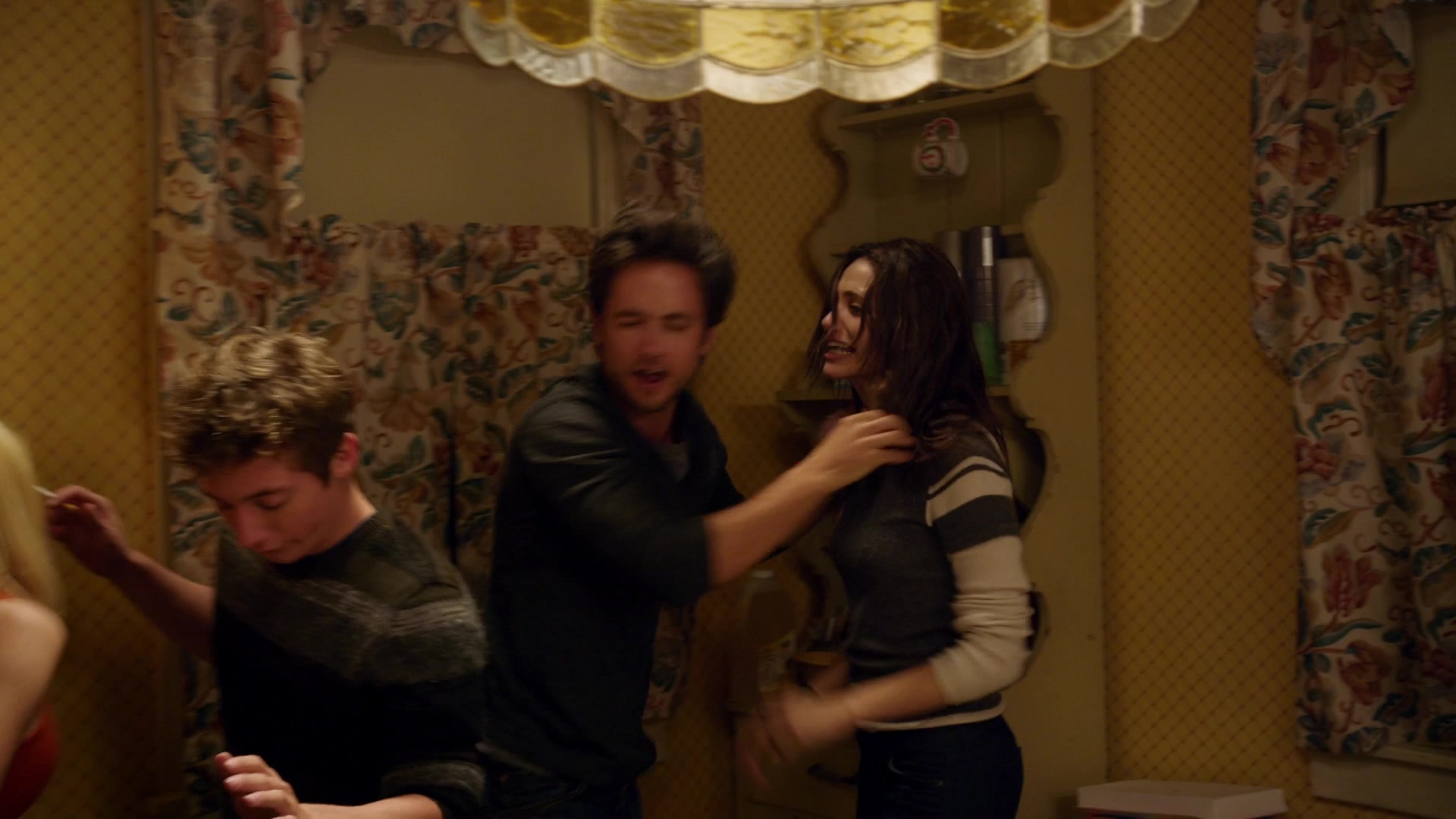 Shameless_US_S01E04_1080p_ERW_005677.jpg