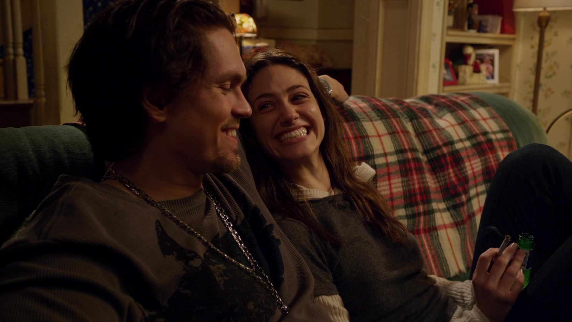 Shameless_US_S01E04_1080p_ERW_005909.jpg