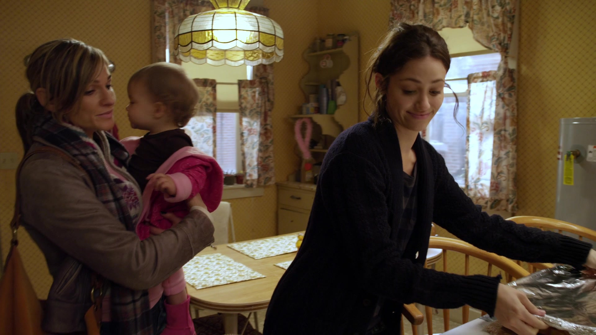 Shameless_US_S01E05_1080p_ERW_001007.jpg
