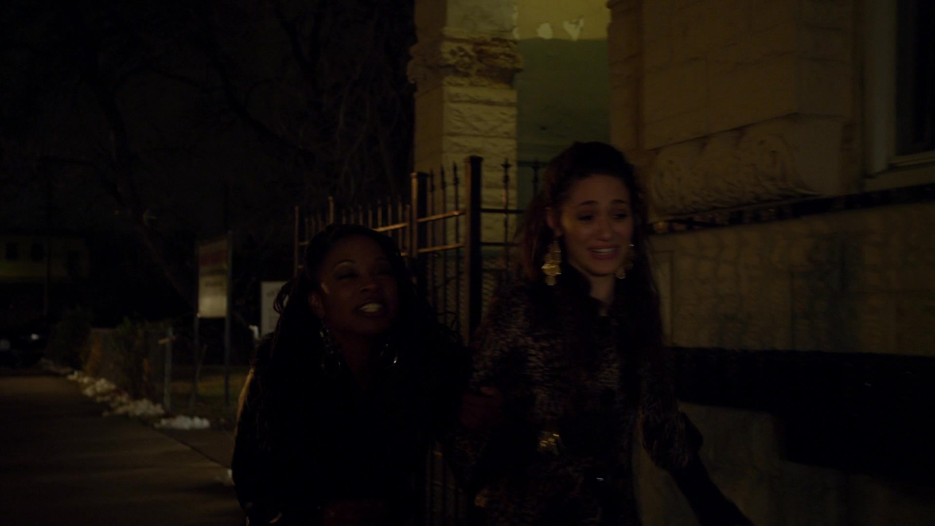 Shameless_US_S01E05_1080p_ERW_003719.jpg