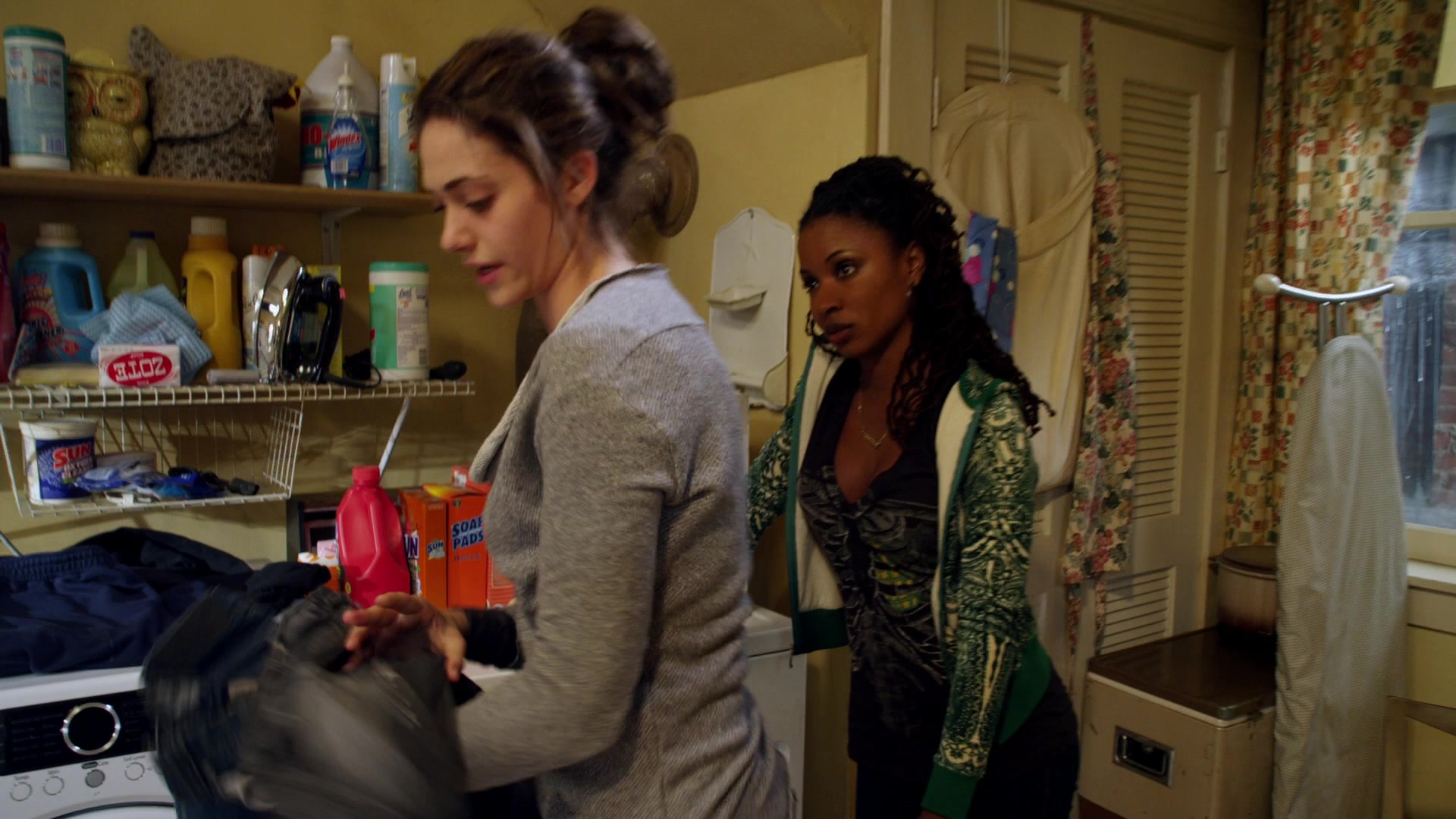 Shameless_US_S01E07_1080p_ERW_002455.jpg