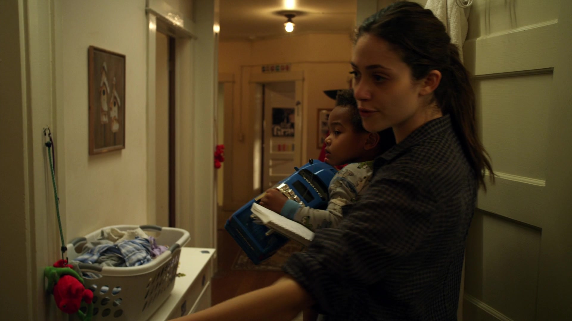 Shameless_US_S01E08_1080p_ERW_000575.jpg
