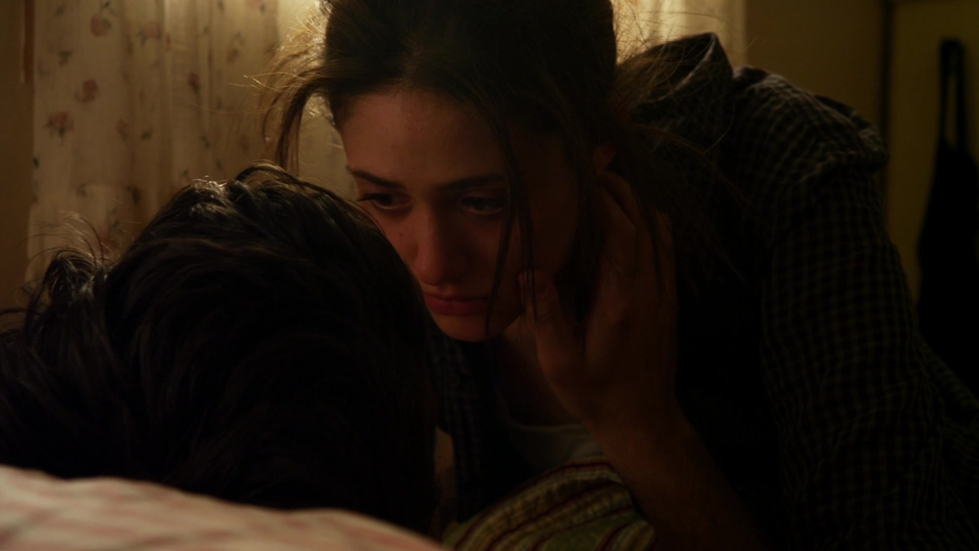 Shameless_US_S01E08_1080p_ERW_000930.jpg
