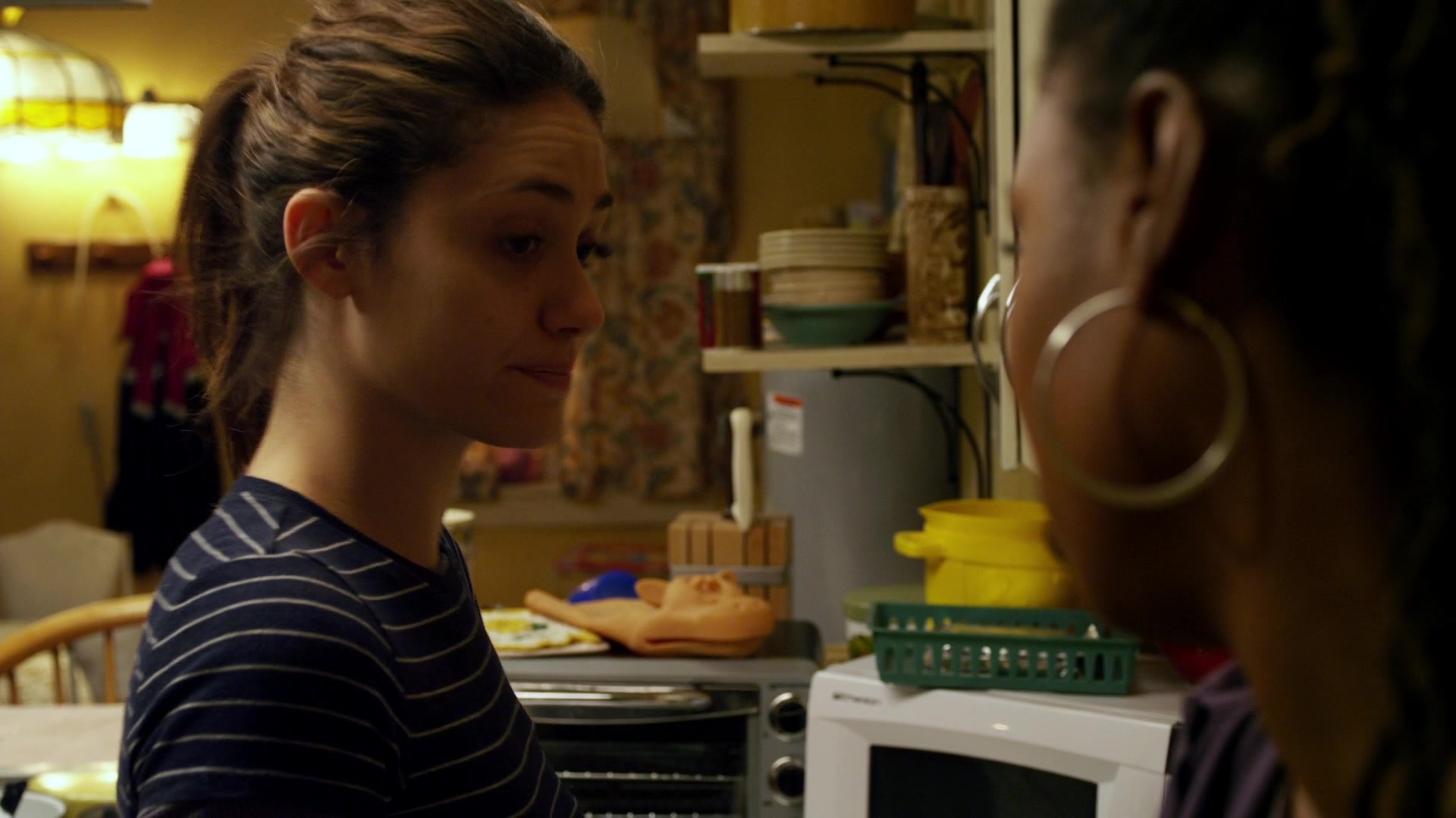 Shameless_US_S01E08_1080p_ERW_003928.jpg