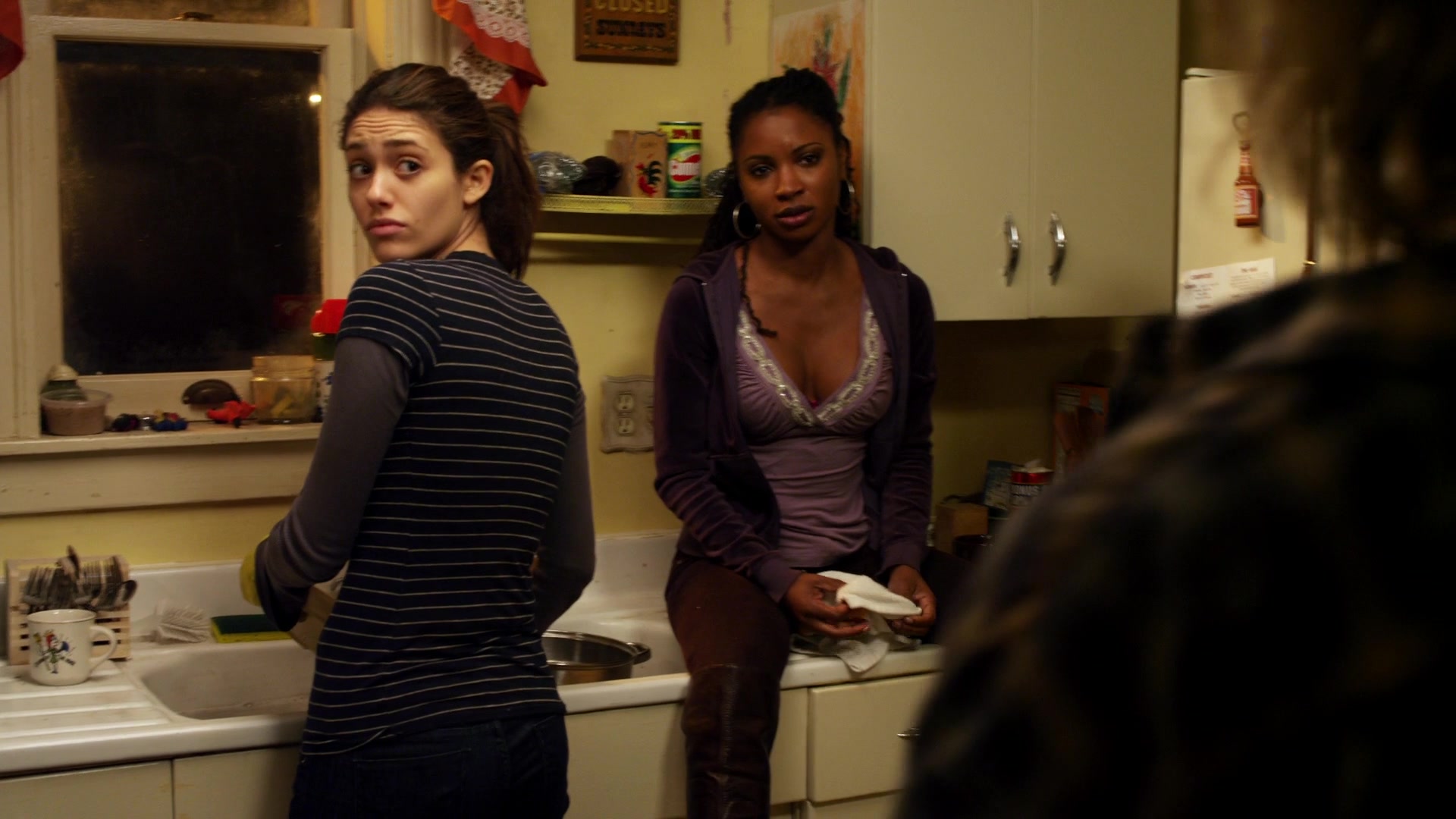 Shameless_US_S01E08_1080p_ERW_004030.jpg