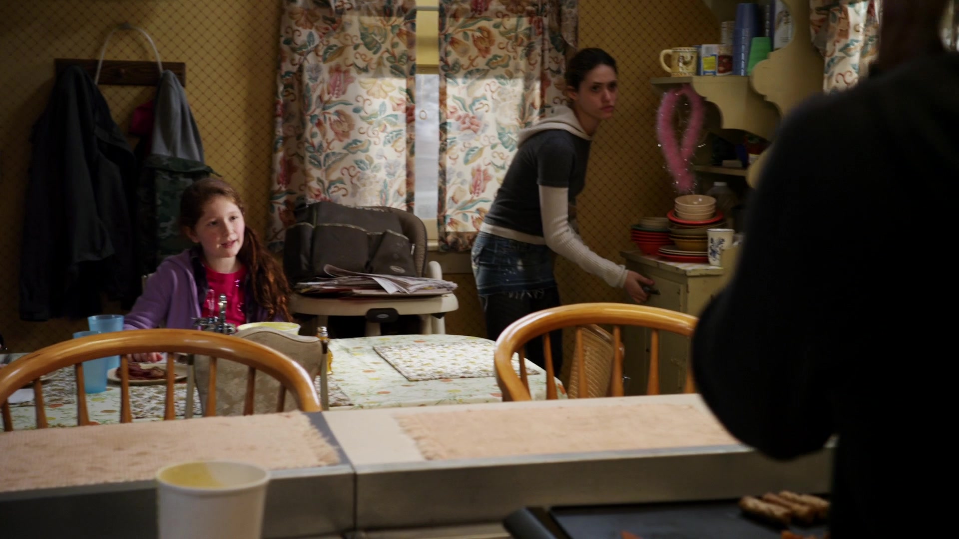 Shameless_US_S01E08_1080p_ERW_004326.jpg