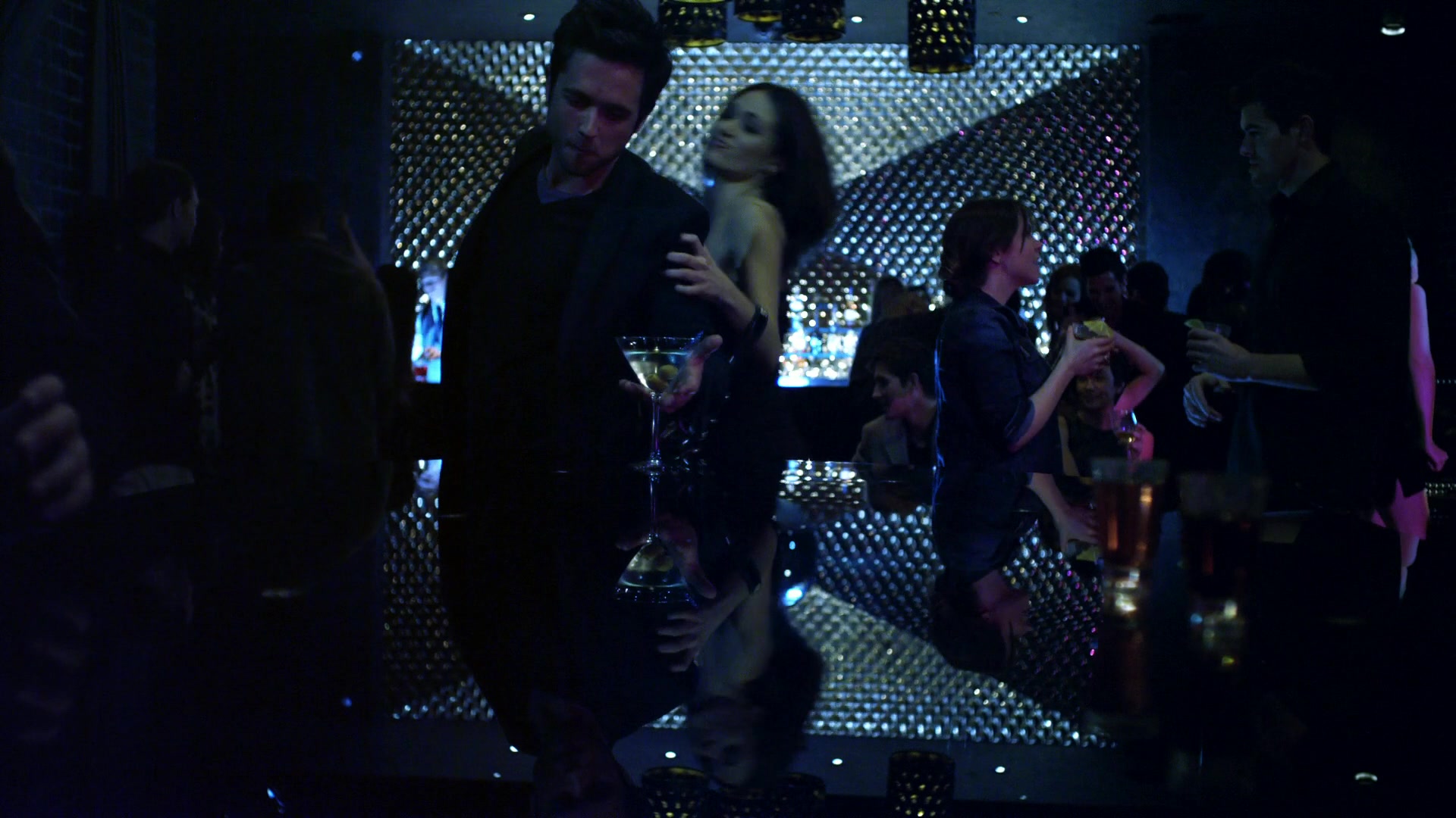 Shameless_US_S01E09_1080p_ERW_000576.jpg