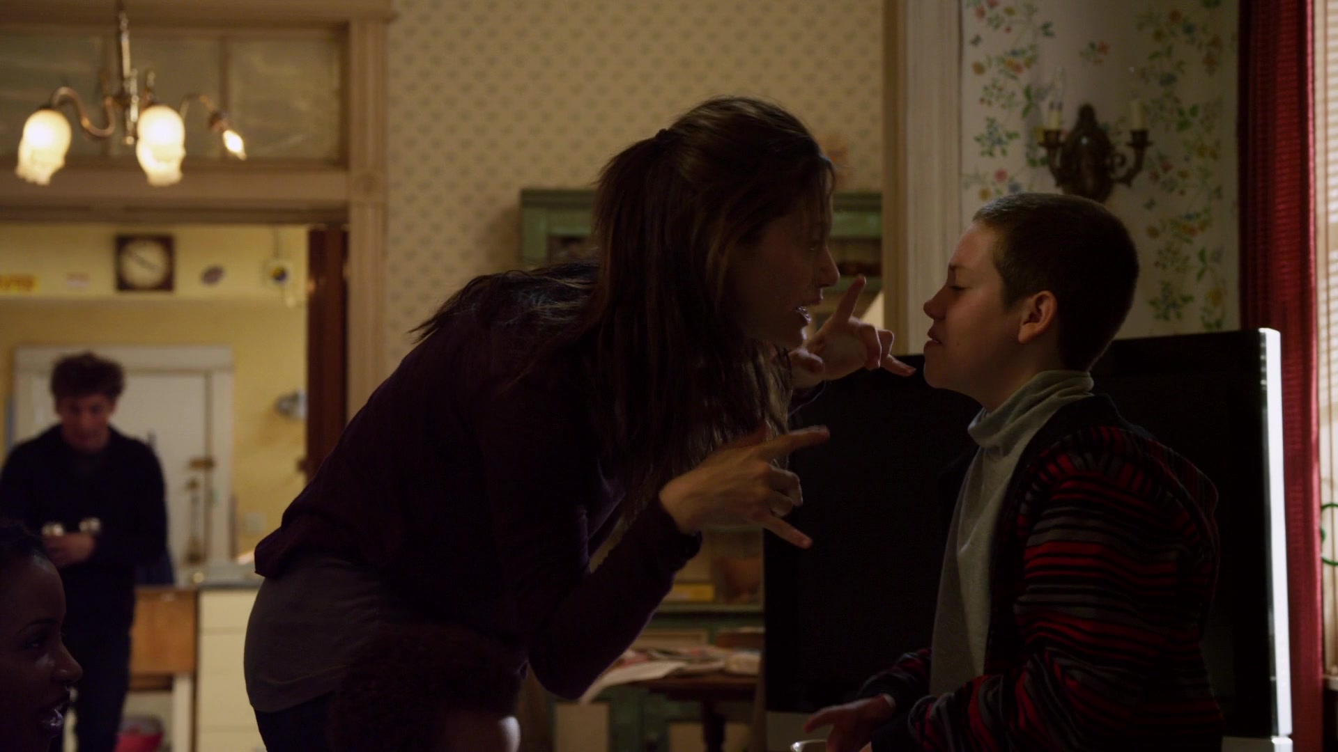 Shameless_US_S01E09_1080p_ERW_005424.jpg