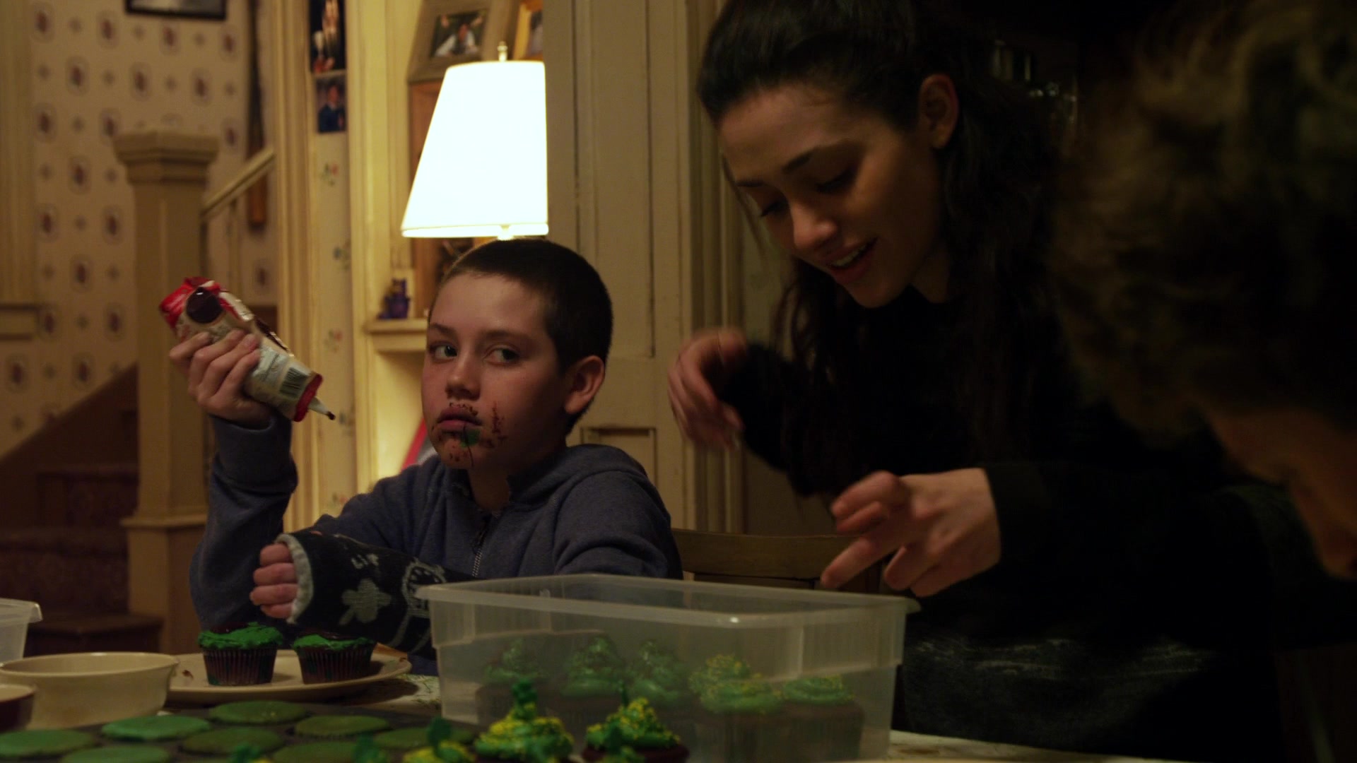 Shameless_US_S01E11_1080p_ERW_003775.jpg