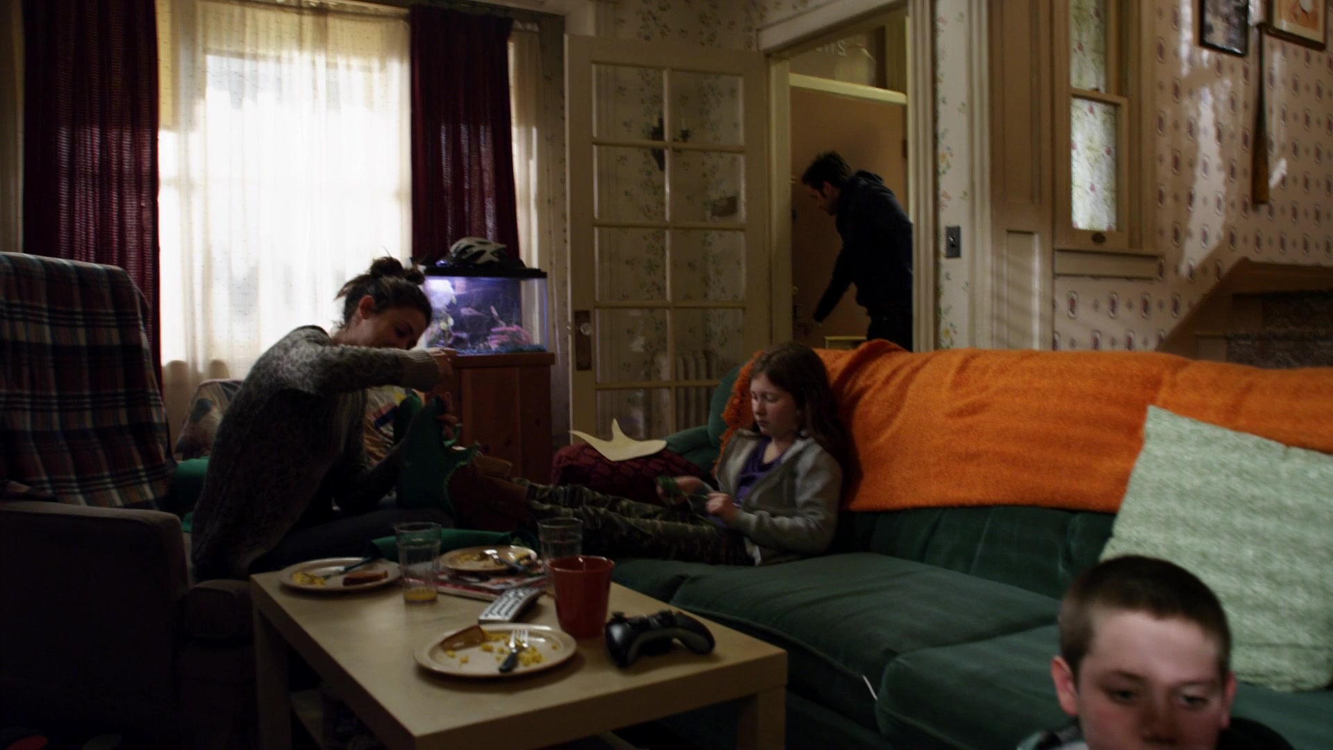 Shameless_US_S01E11_1080p_ERW_004179.jpg