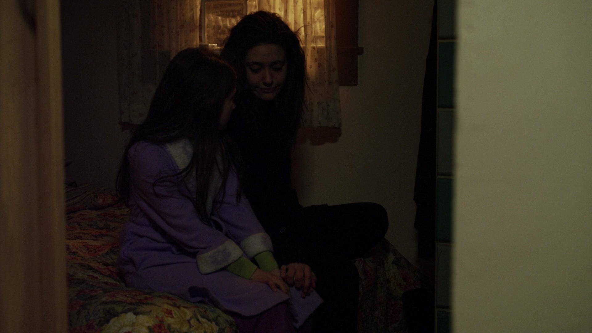 Shameless_US_S01E12_1080p_ERW_004276.jpg
