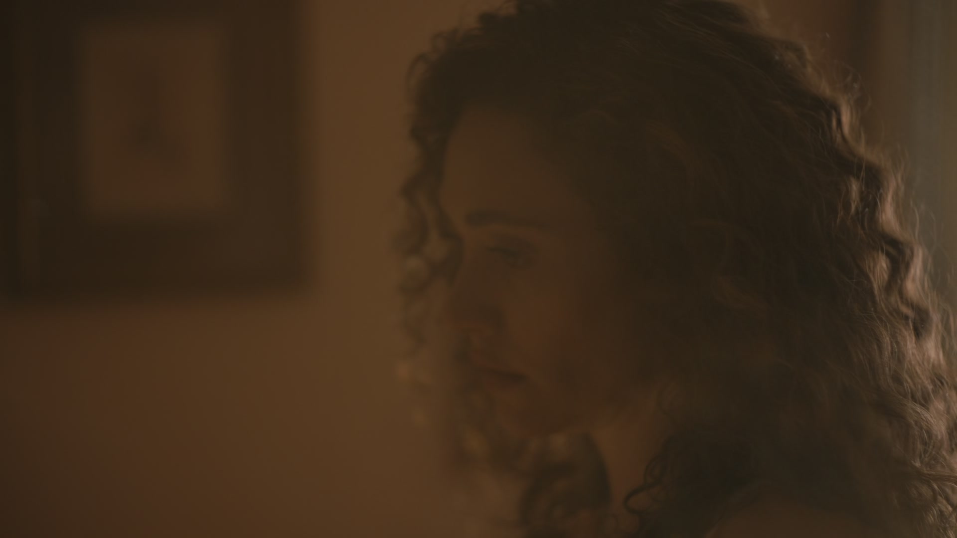 The_Crowded_Room_S01E05_Savior_1080p_ERW_001583.jpg