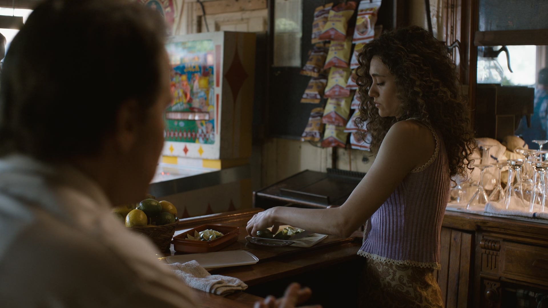 The_Crowded_Room_S01E05_Savior_1080p_ERW_003227.jpg
