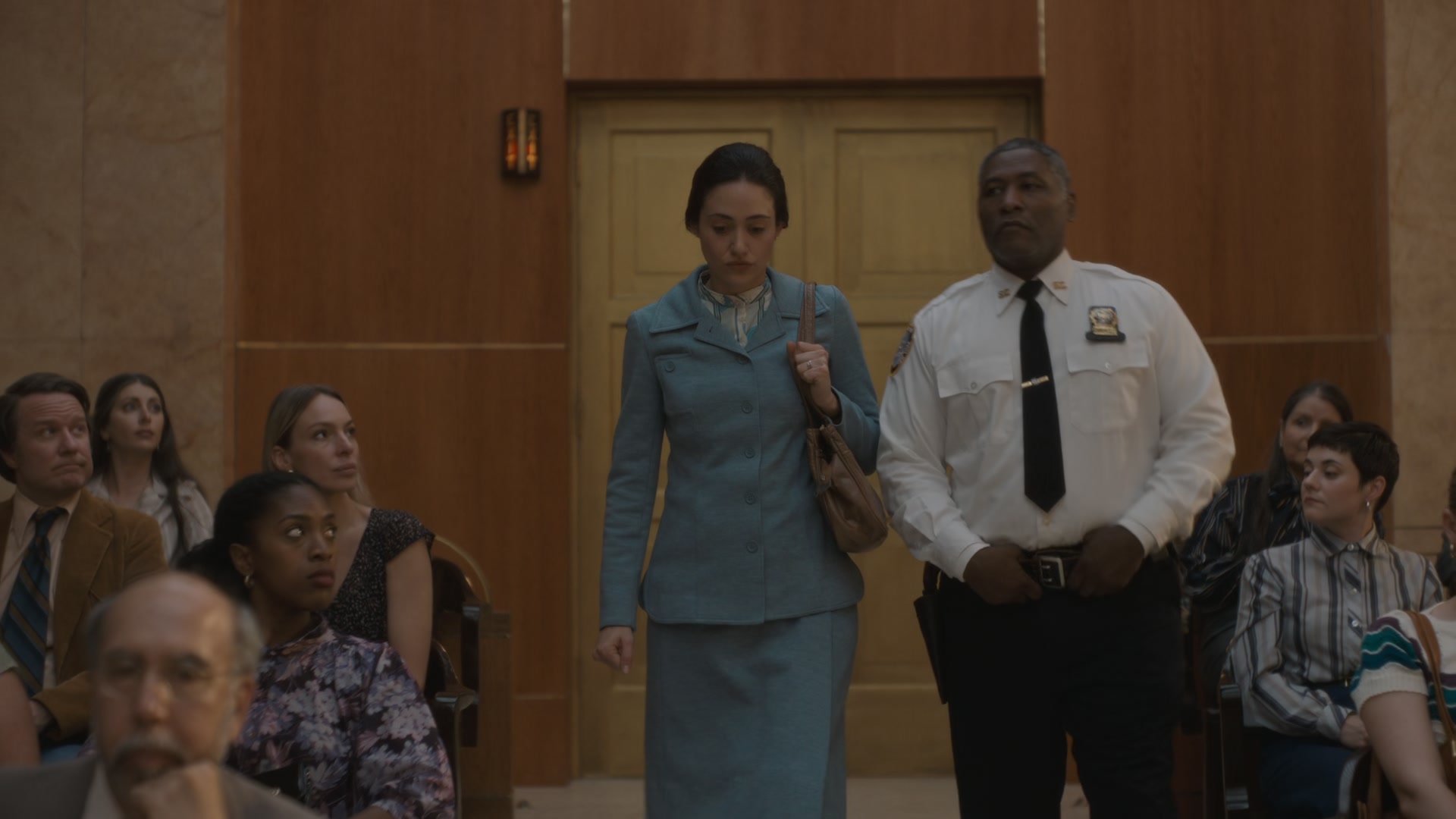 The_Crowded_Room_S01E09__Family_1080p_ERW_006319.jpg