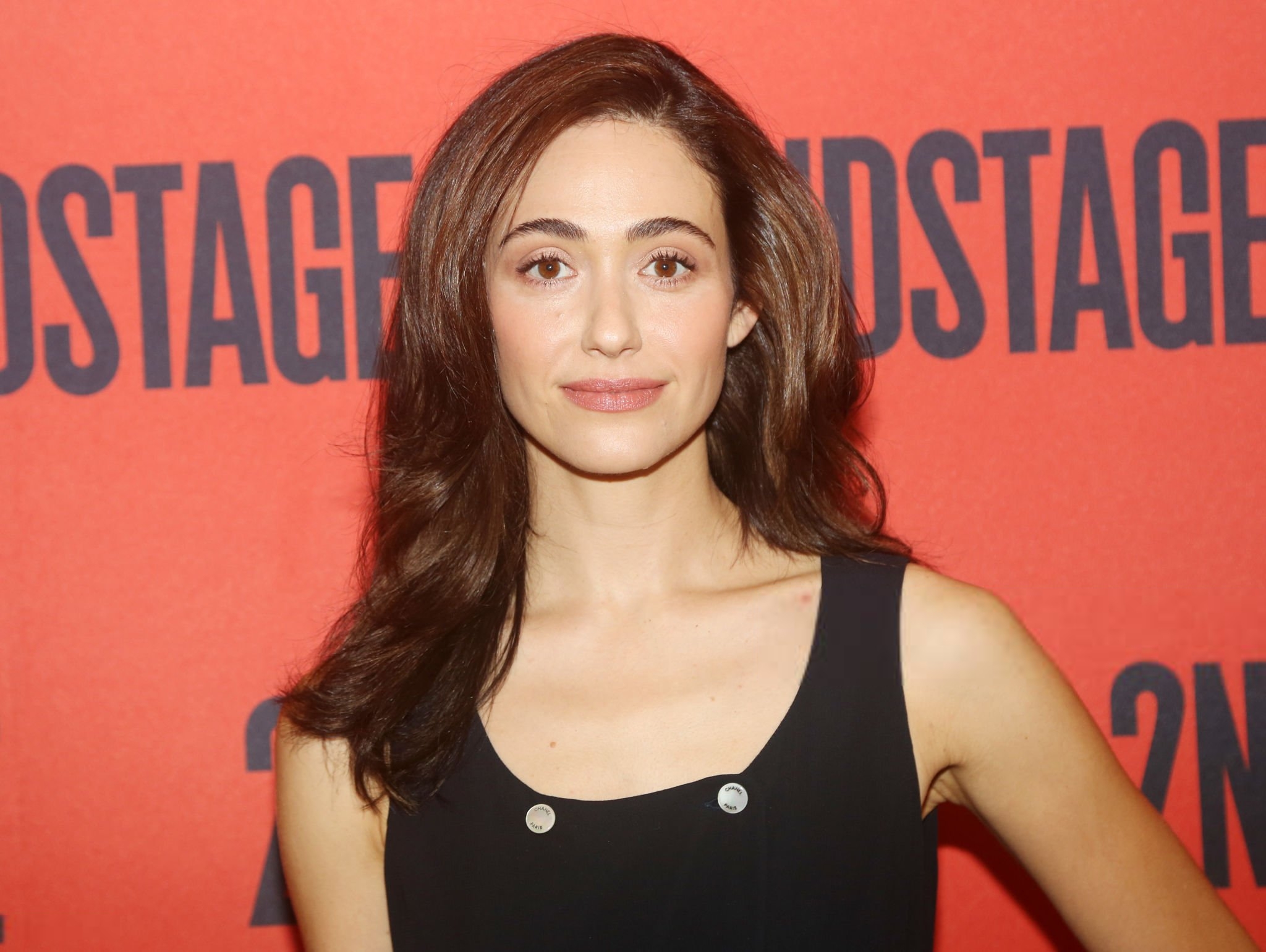emmyrossumweb_28529~6.jpg