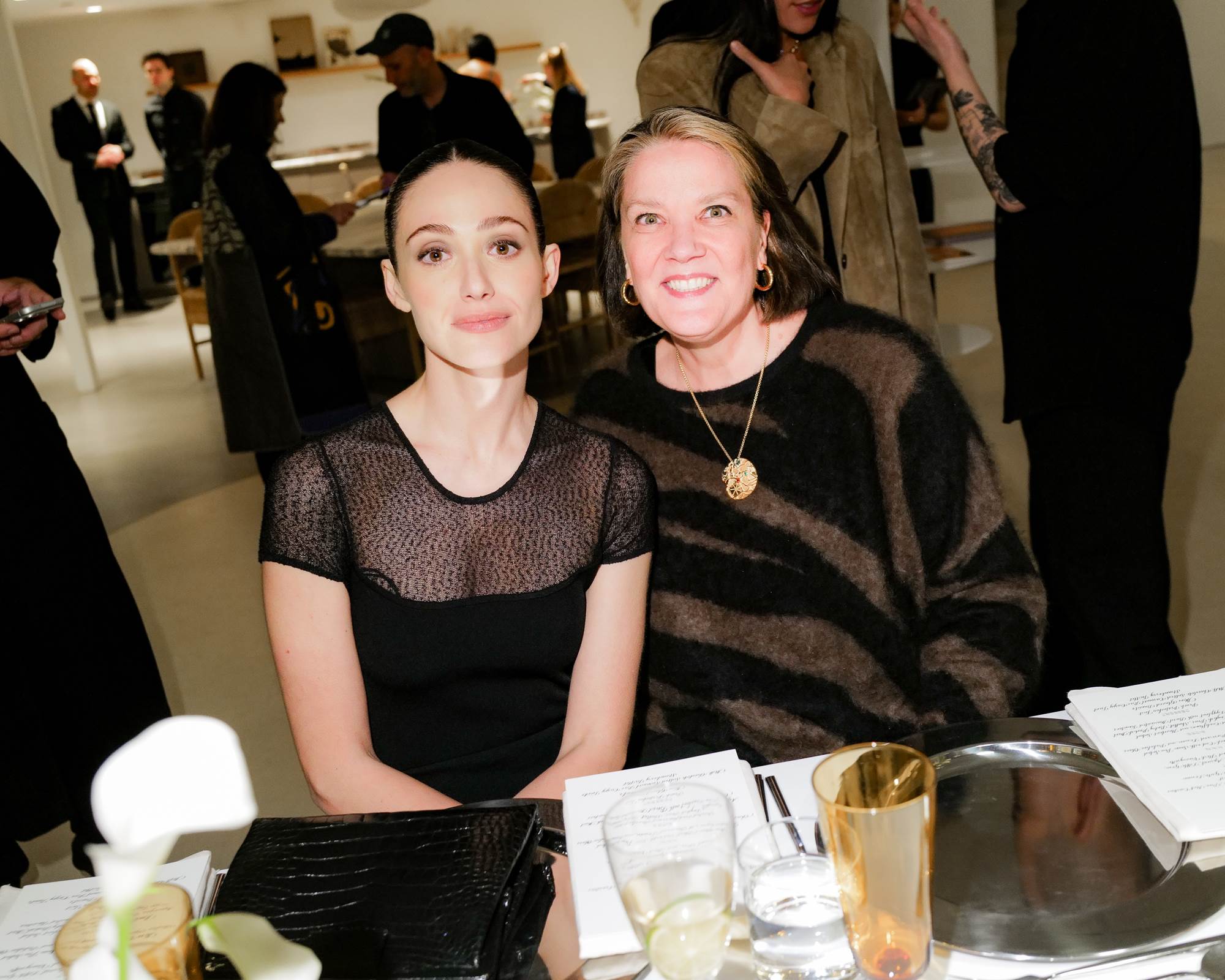 emmyrossumweb_28629~16.jpg
