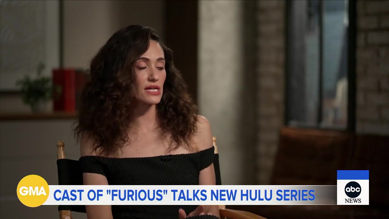 emmyrossumweb_casttalk_gma_000083.jpg