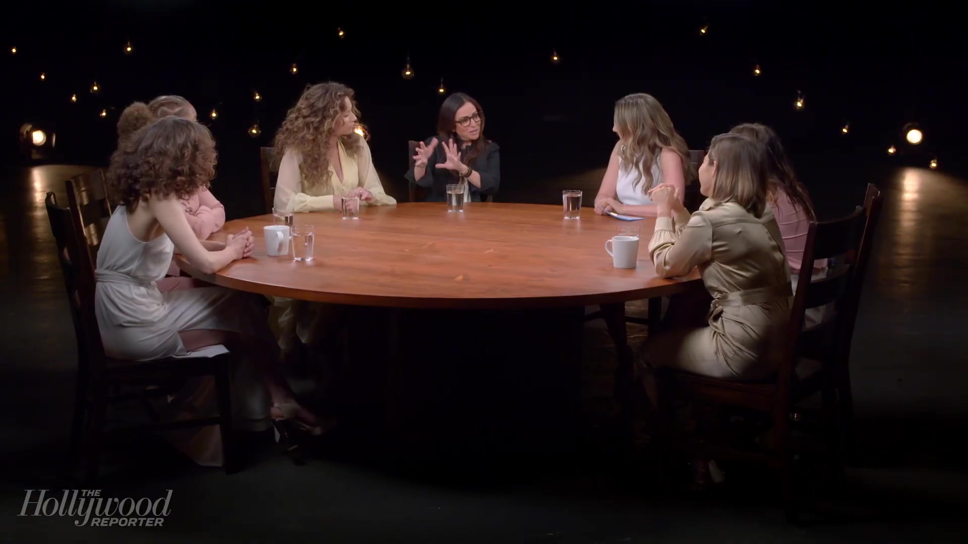 emmyrossumweb_comedyactressroundtable_hollywoodreporter17_000110.jpg
