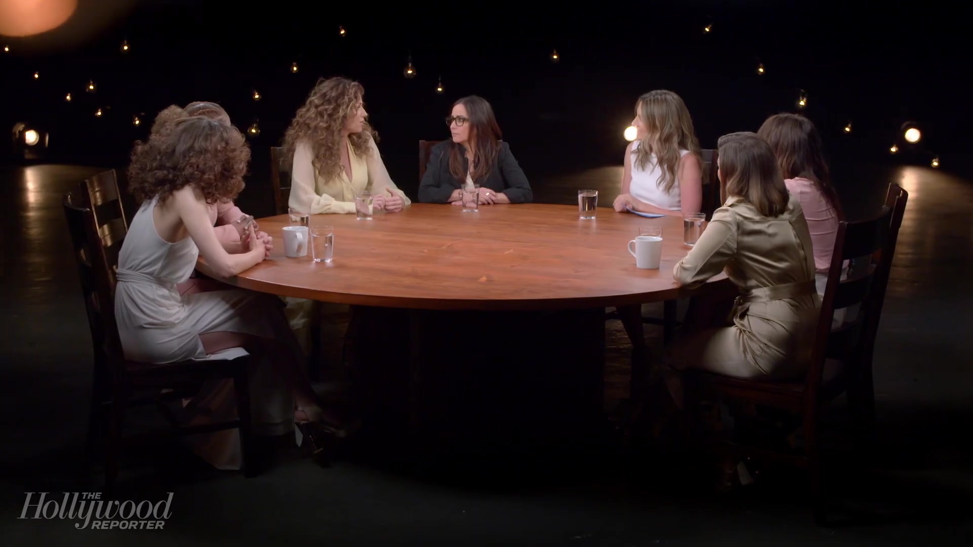 emmyrossumweb_comedyactressroundtable_hollywoodreporter17_000182.jpg