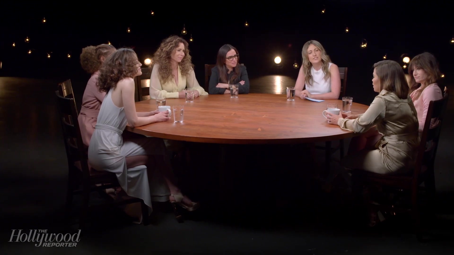 emmyrossumweb_comedyactressroundtable_hollywoodreporter17_000296.jpg
