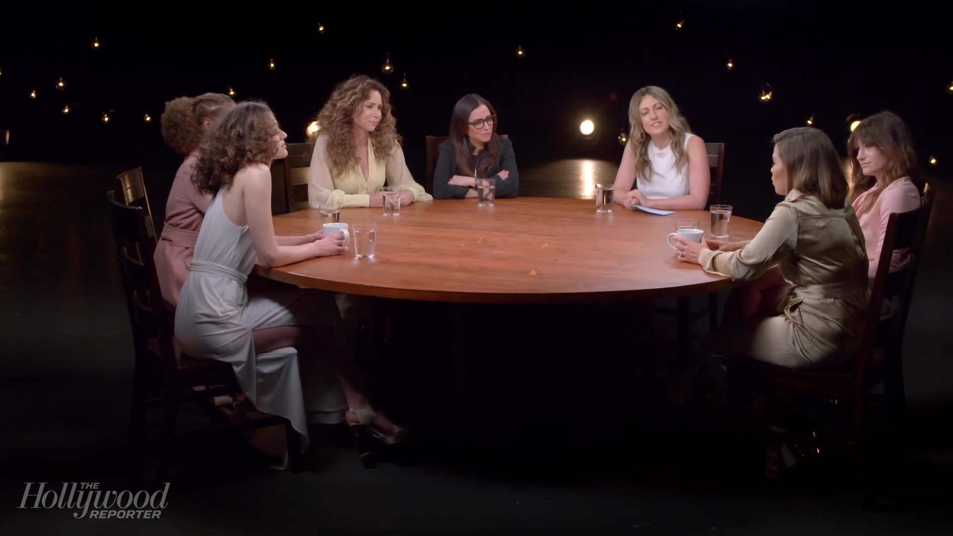 emmyrossumweb_comedyactressroundtable_hollywoodreporter17_000297.jpg