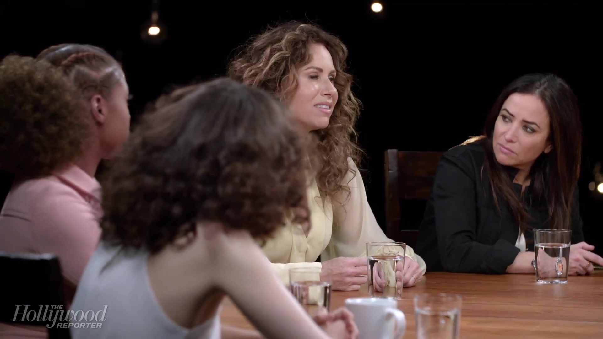 emmyrossumweb_comedyactressroundtable_hollywoodreporter17_000378.jpg