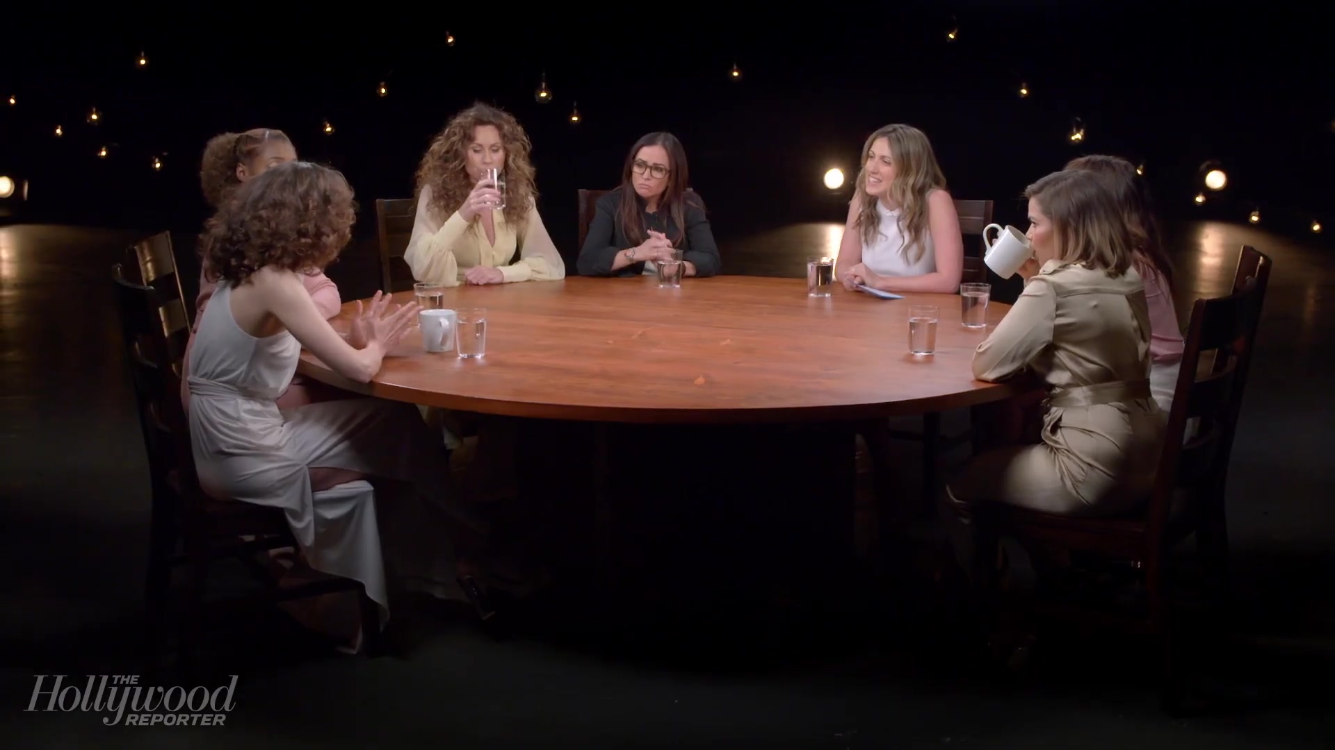 emmyrossumweb_comedyactressroundtable_hollywoodreporter17_000559.jpg