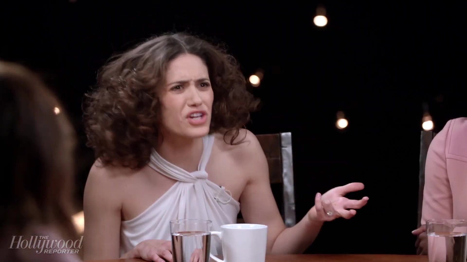 emmyrossumweb_comedyactressroundtable_hollywoodreporter17_000595.jpg