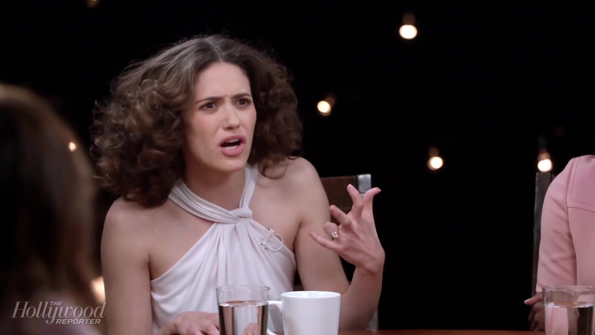 emmyrossumweb_comedyactressroundtable_hollywoodreporter17_000597.jpg