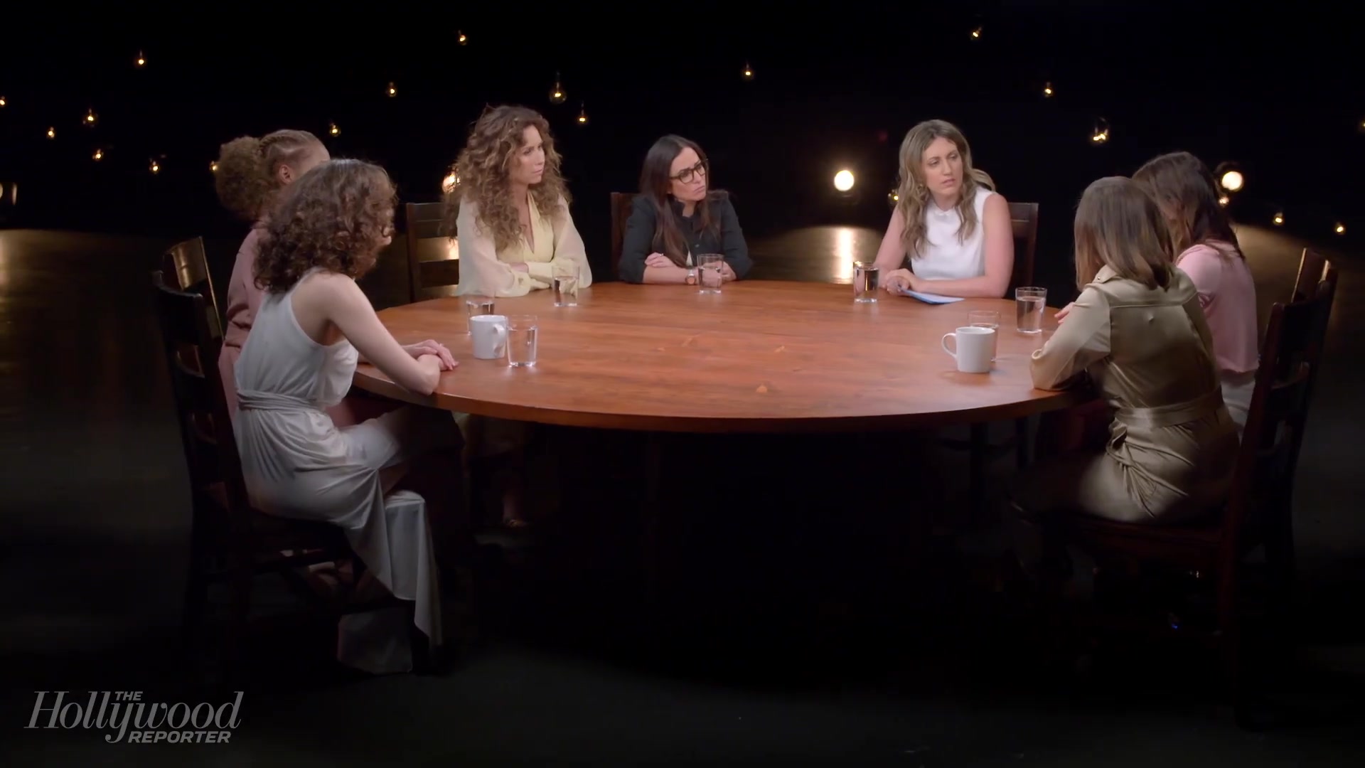 emmyrossumweb_comedyactressroundtable_hollywoodreporter17_000838.jpg