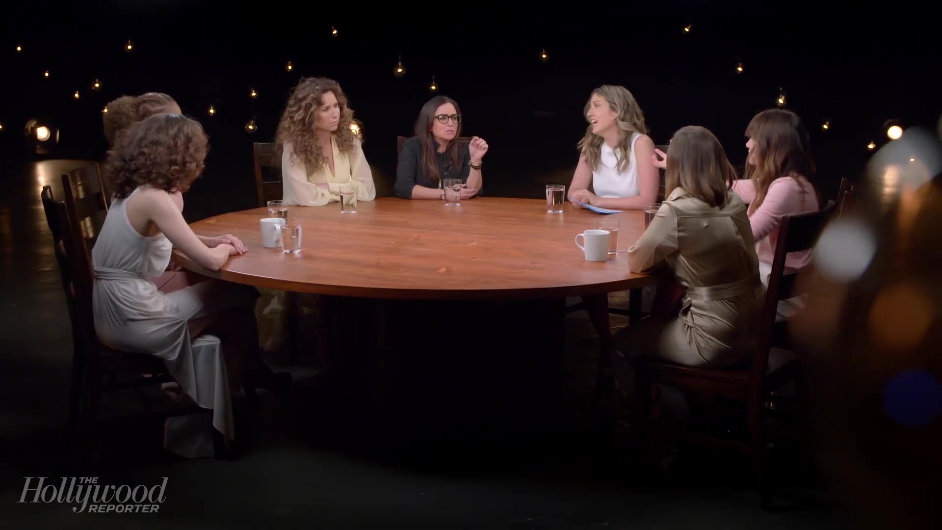 emmyrossumweb_comedyactressroundtable_hollywoodreporter17_000857.jpg