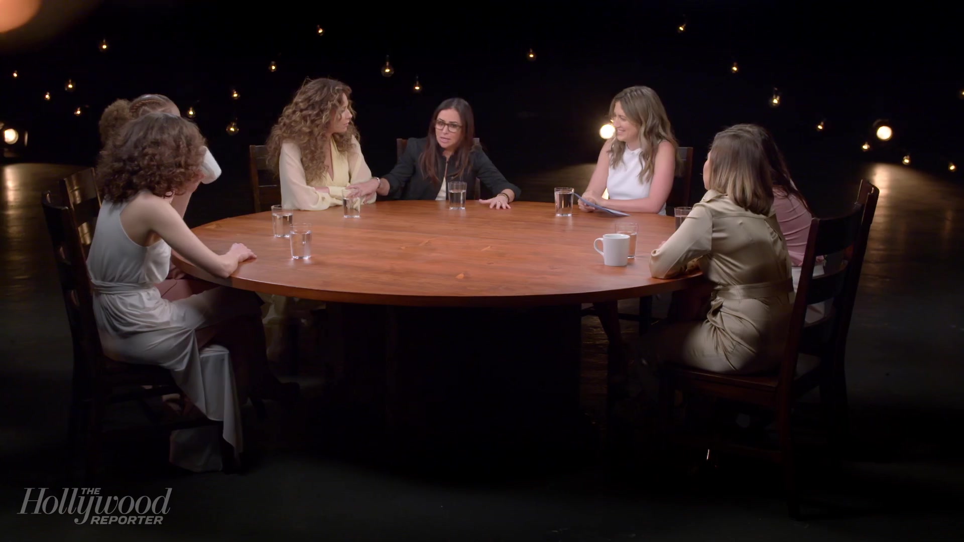 emmyrossumweb_comedyactressroundtable_hollywoodreporter17_000880.jpg