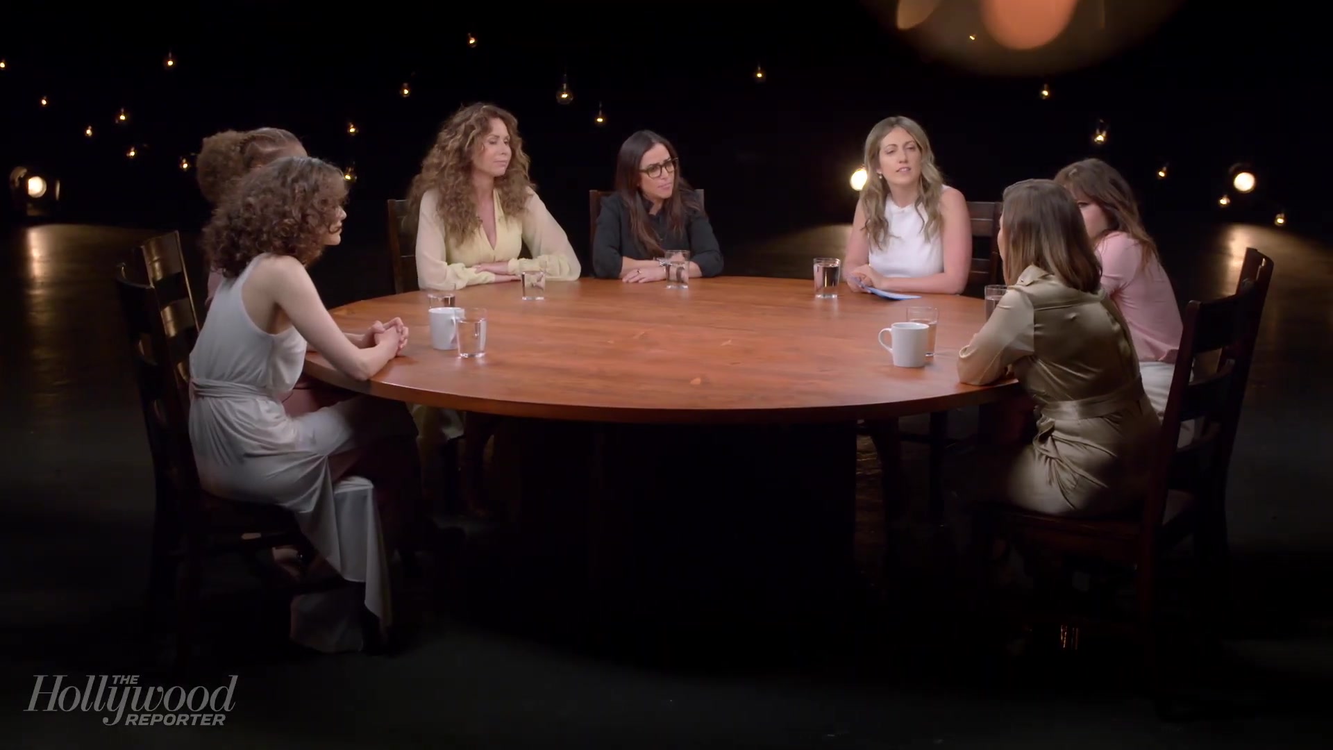 emmyrossumweb_comedyactressroundtable_hollywoodreporter17_000977.jpg