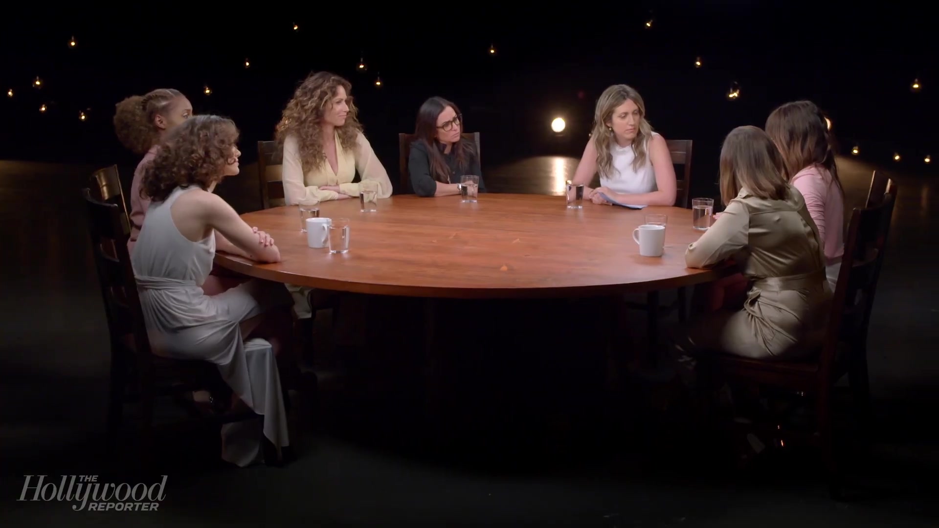 emmyrossumweb_comedyactressroundtable_hollywoodreporter17_001022.jpg