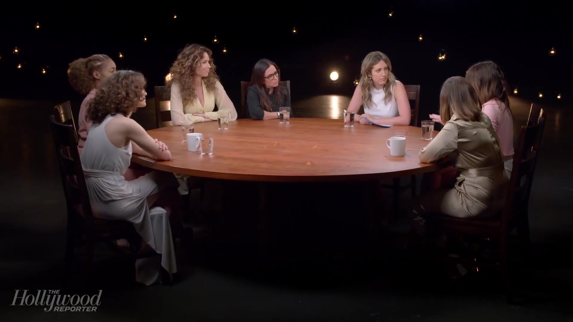 emmyrossumweb_comedyactressroundtable_hollywoodreporter17_001023.jpg