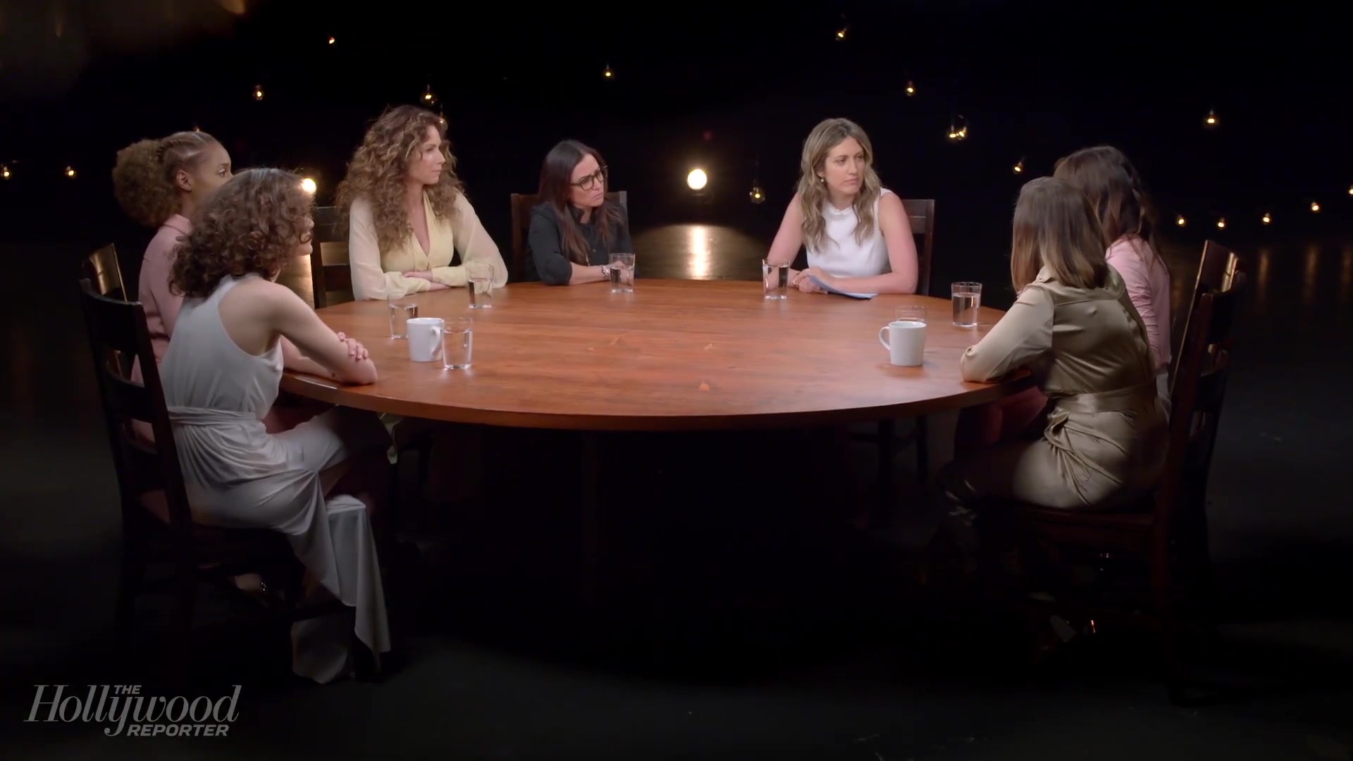 emmyrossumweb_comedyactressroundtable_hollywoodreporter17_001026.jpg