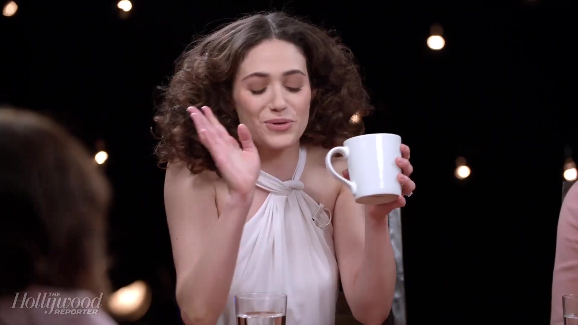 emmyrossumweb_comedyactressroundtable_hollywoodreporter17_001148.jpg