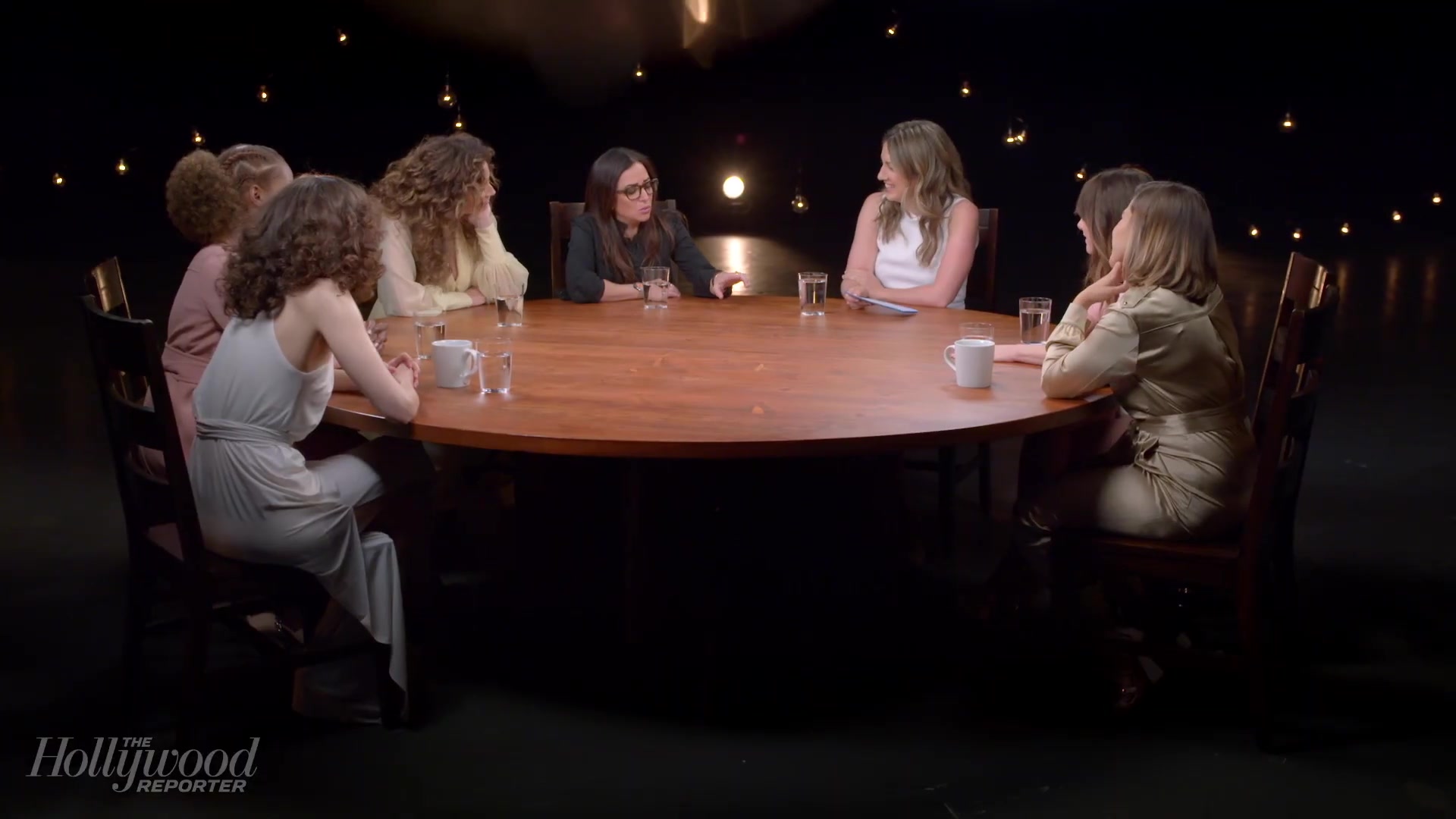 emmyrossumweb_comedyactressroundtable_hollywoodreporter17_001194.jpg