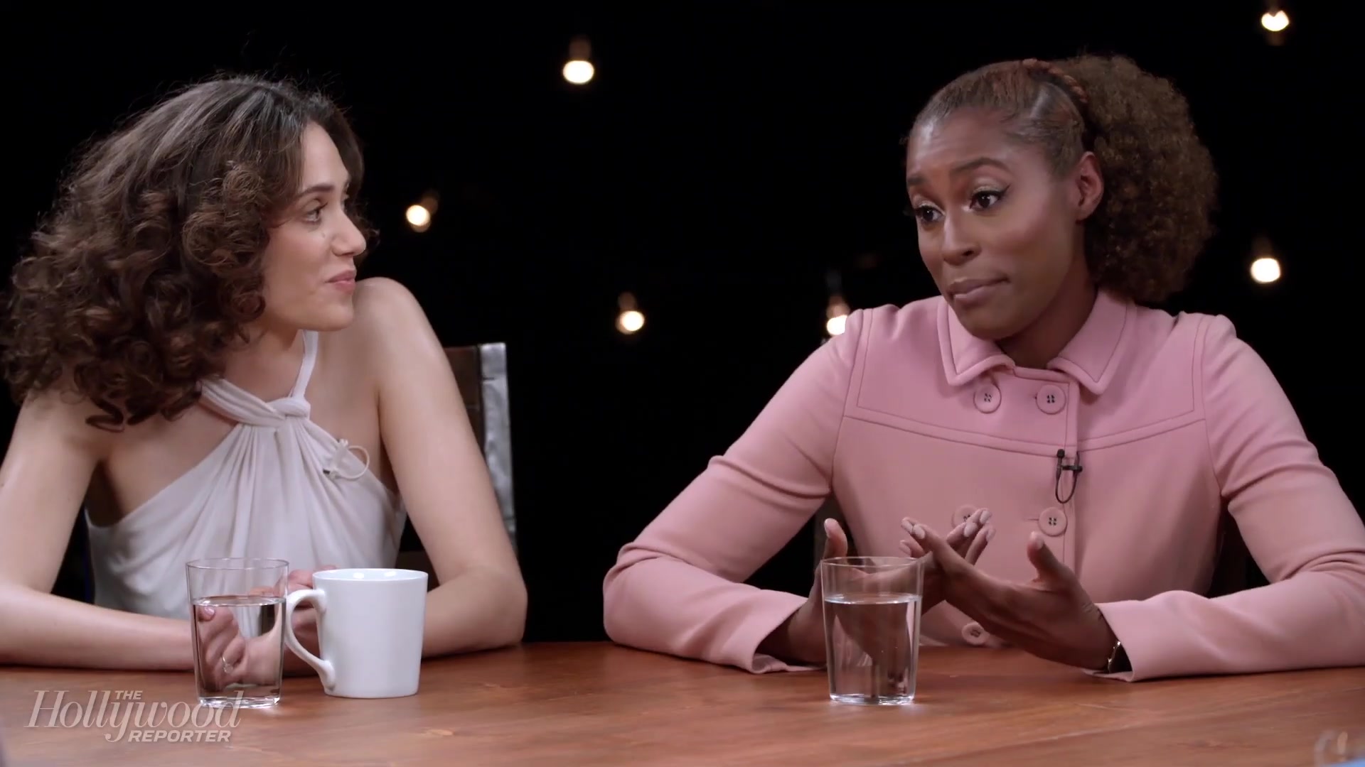 emmyrossumweb_comedyactressroundtable_hollywoodreporter17_001307.jpg