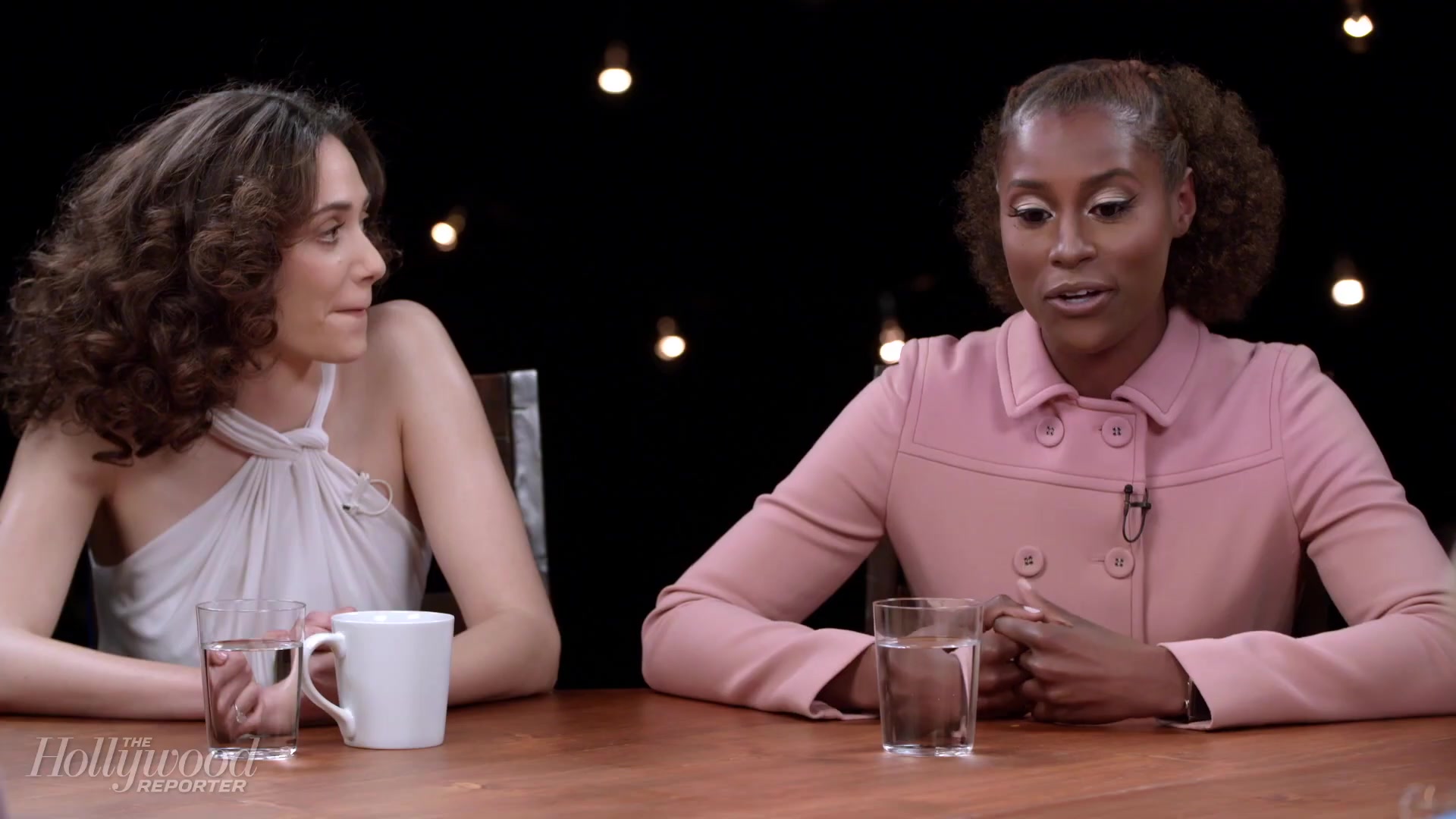 emmyrossumweb_comedyactressroundtable_hollywoodreporter17_001308.jpg