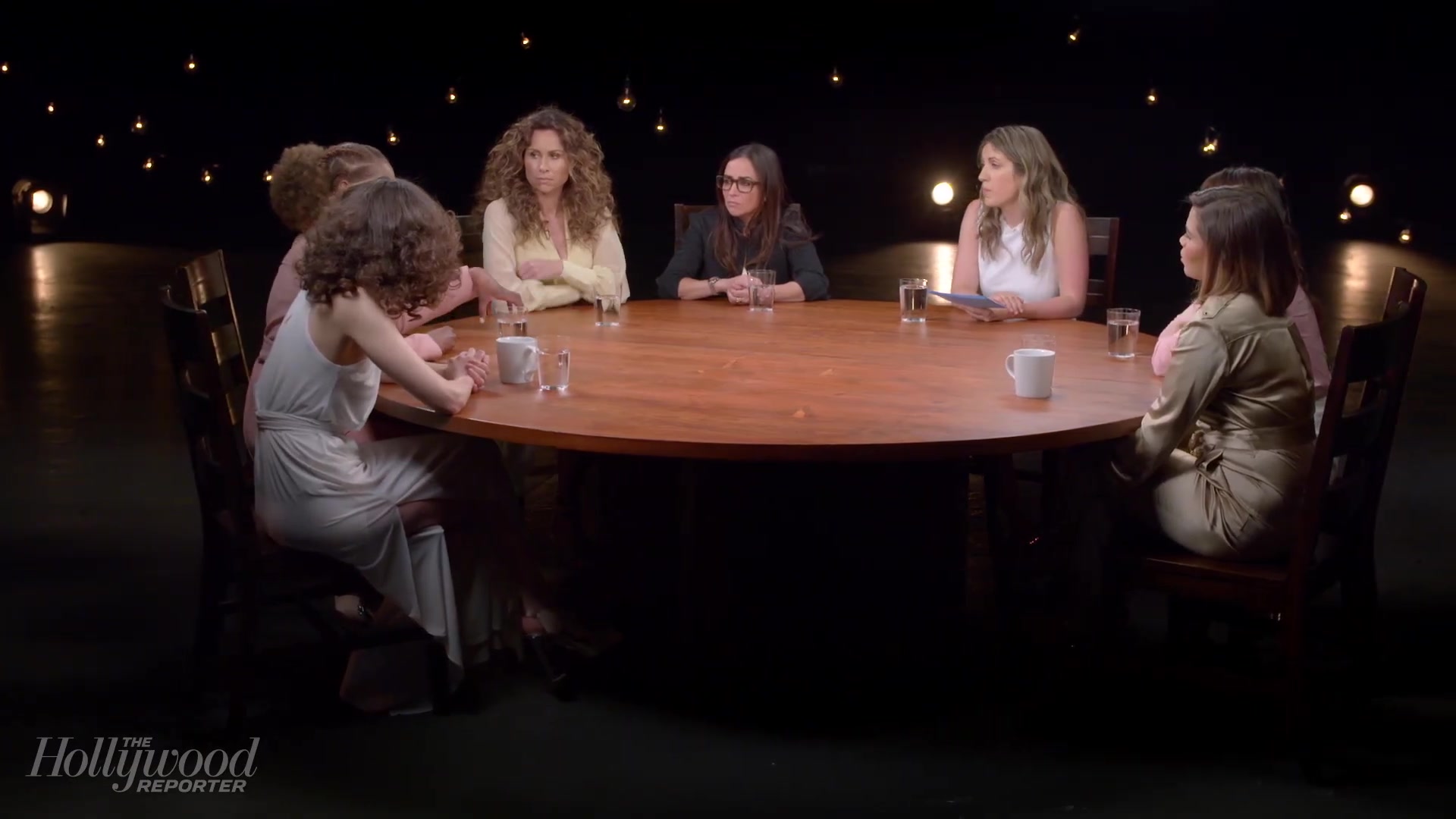 emmyrossumweb_comedyactressroundtable_hollywoodreporter17_001343.jpg